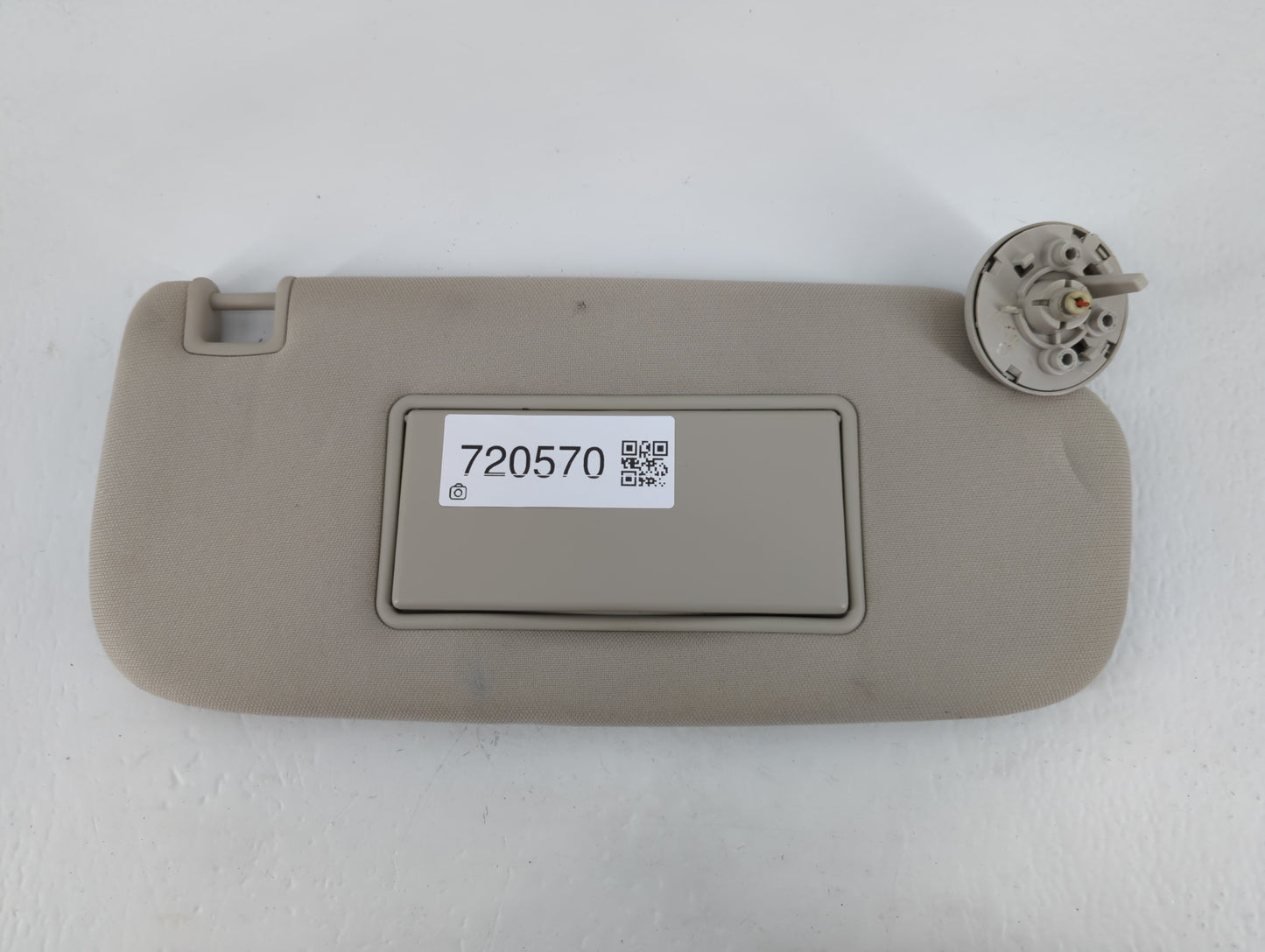 2013 Jeep Grand Cherokee Sun Visor Shade Replacement Passenger Right Mirror Fits OEM Used Auto Parts - Oemusedautoparts1.com