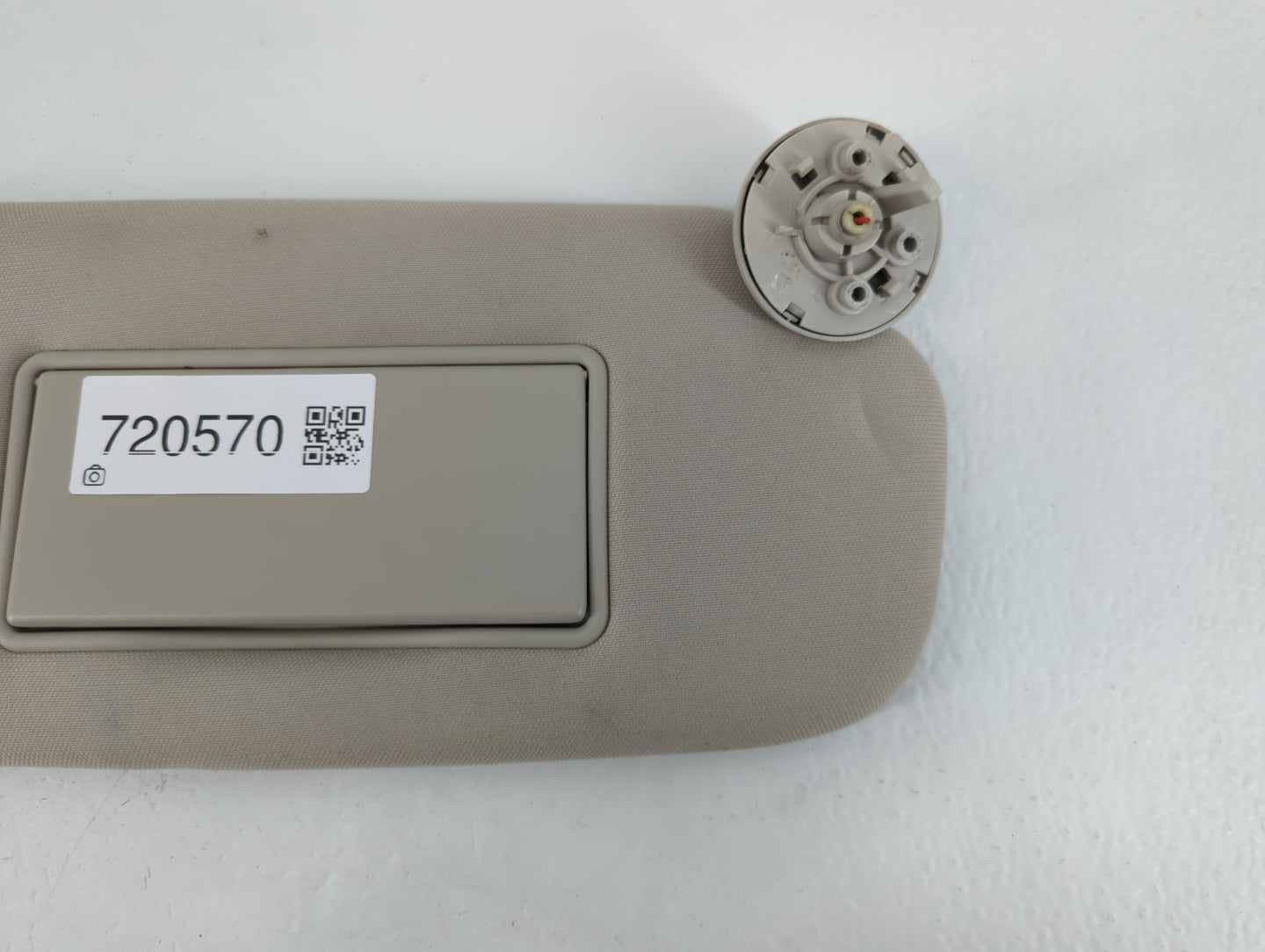 2013 Jeep Grand Cherokee Sun Visor Shade Replacement Passenger Right Mirror Fits OEM Used Auto Parts - Oemusedautoparts1.com