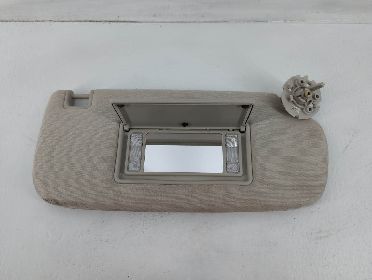 2011-2013 Jeep Grand Cherokee Sun Visor Shade Replacement Passenger Right Mirror Fits OEM Used Auto Parts - Oemusedautoparts