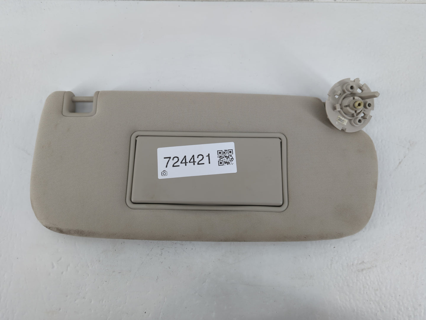 2011-2013 Jeep Grand Cherokee Sun Visor Shade Replacement Passenger Right Mirror Fits OEM Used Auto Parts - Oemusedautoparts