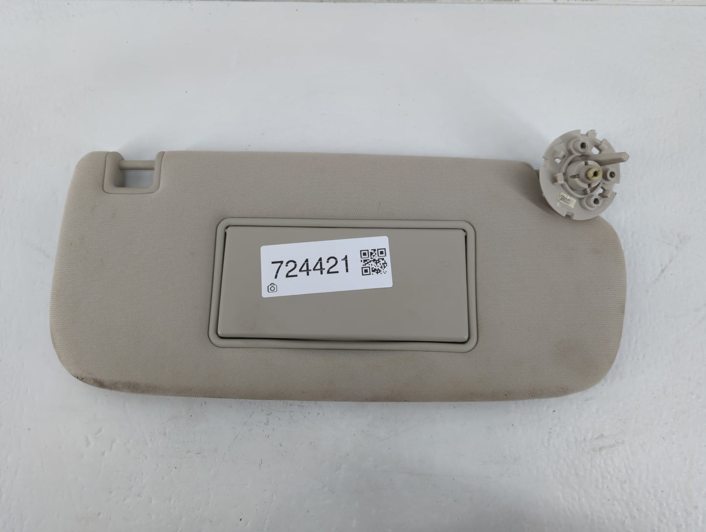 2011-2013 Jeep Grand Cherokee Sun Visor Shade Replacement Passenger Right Mirror Fits OEM Used Auto Parts - Oemusedautoparts