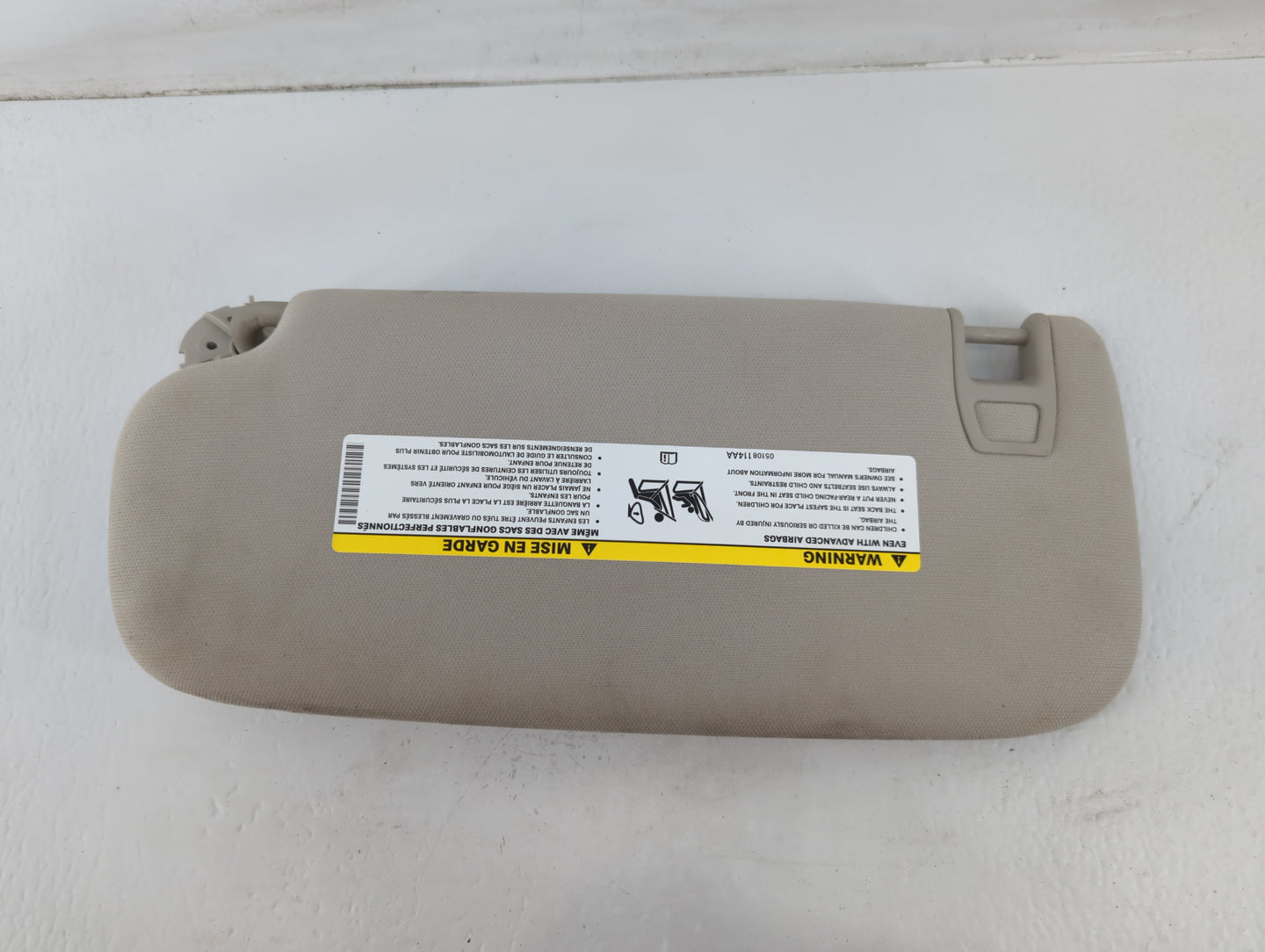 2011-2013 Jeep Grand Cherokee Sun Visor Shade Replacement Passenger Right Mirror Fits OEM Used Auto Parts - Oemusedautoparts