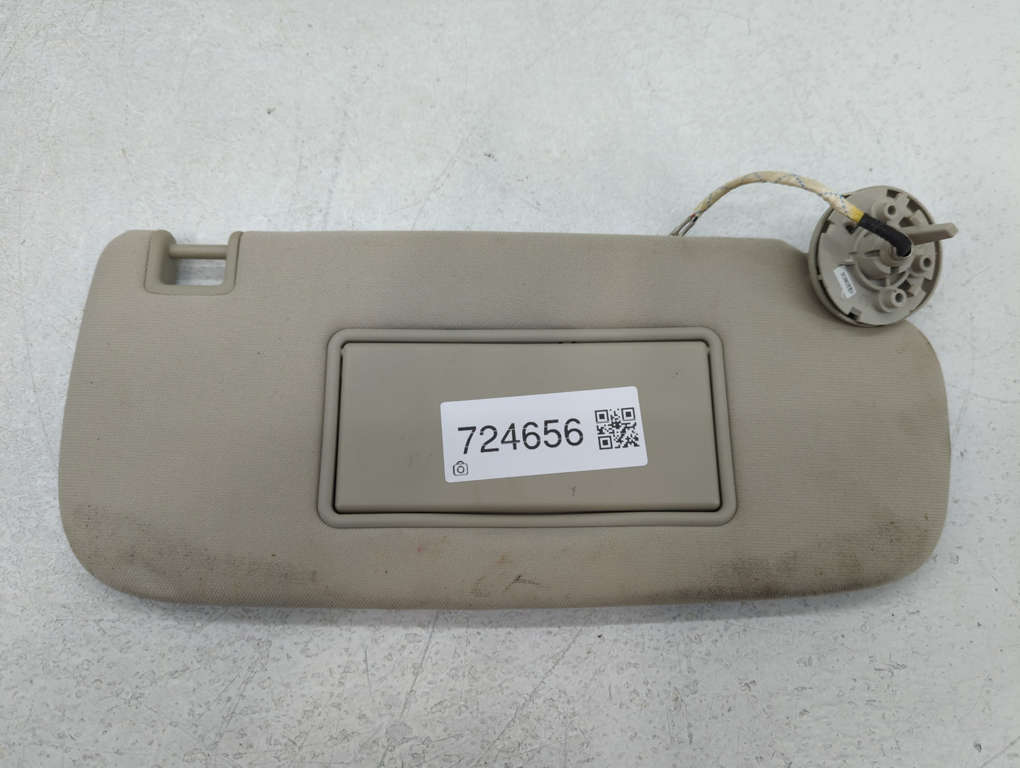 2011-2013 Jeep Grand Cherokee Sun Visor Shade Replacement Passenger Right Mirror Fits OEM Used Auto Parts - Oemusedautoparts