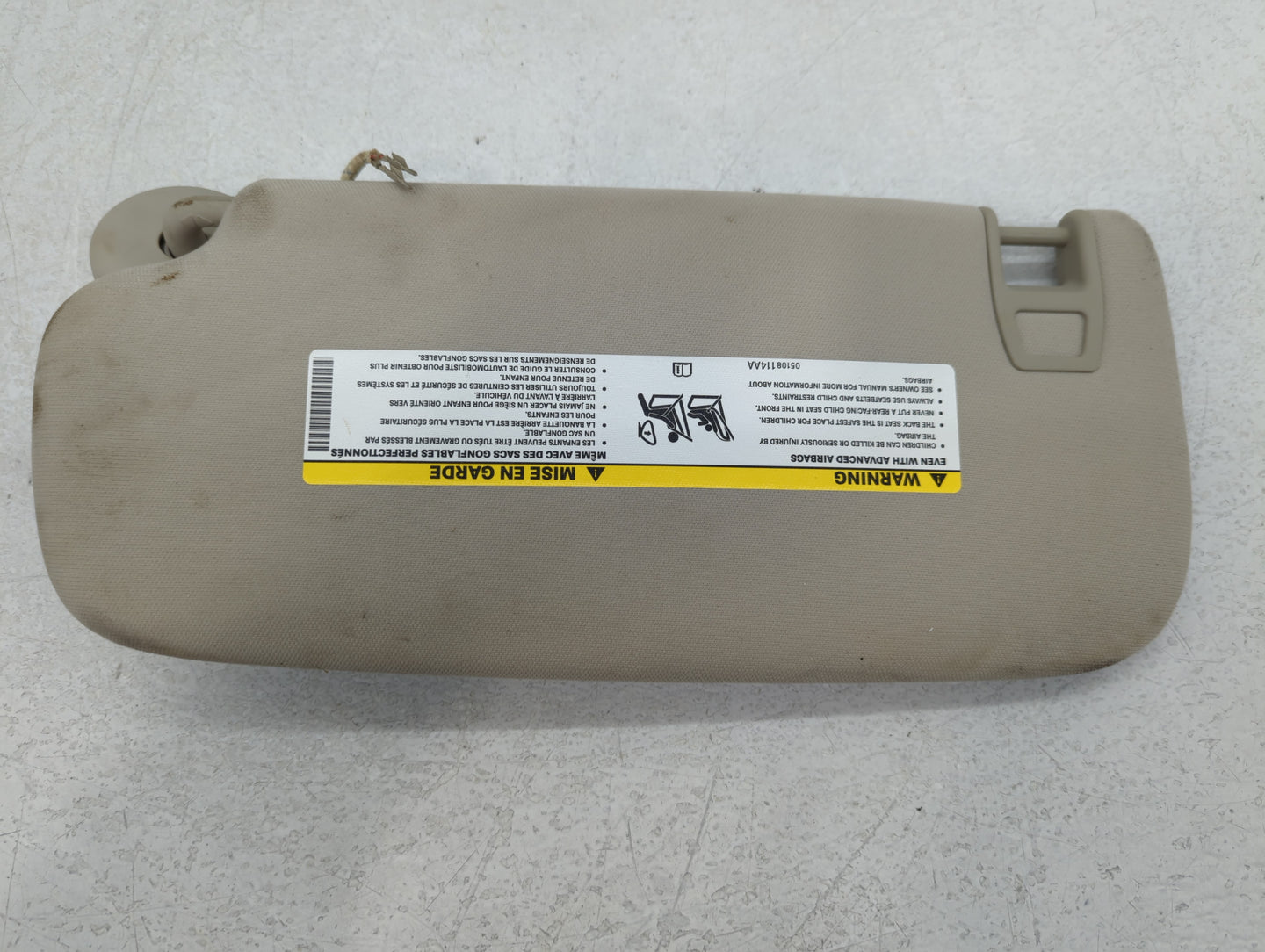 2011-2013 Jeep Grand Cherokee Sun Visor Shade Replacement Passenger Right Mirror Fits OEM Used Auto Parts - Oemusedautoparts