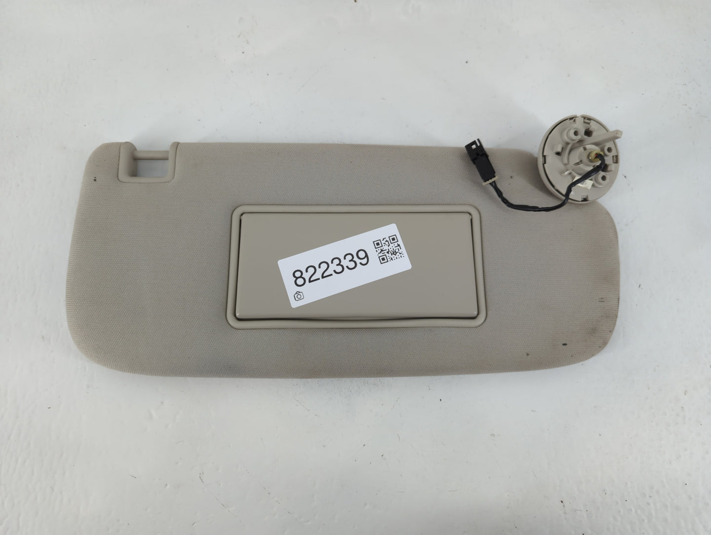 2011-2013 Jeep Grand Cherokee Sun Visor Shade Replacement Passenger Right Mirror Fits OEM Used Auto Parts - Oemusedautoparts