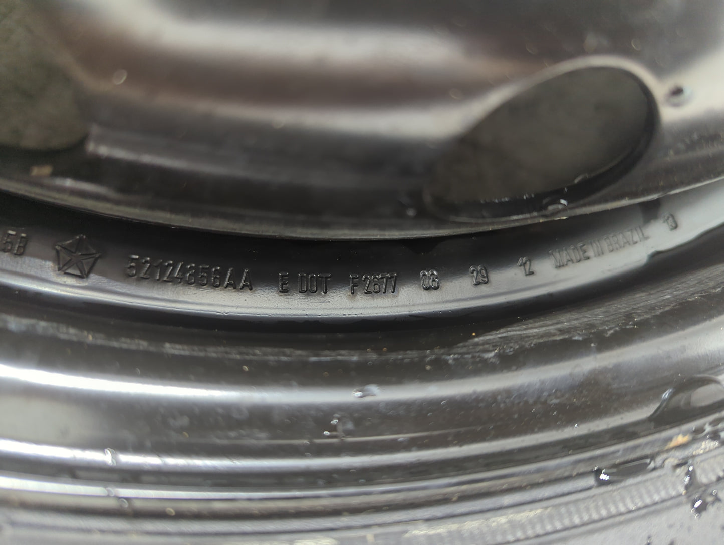 2011-2013 Jeep Grand Cherokee Spare Donut Tire Wheel Rim Oem - Oemusedautoparts1.com