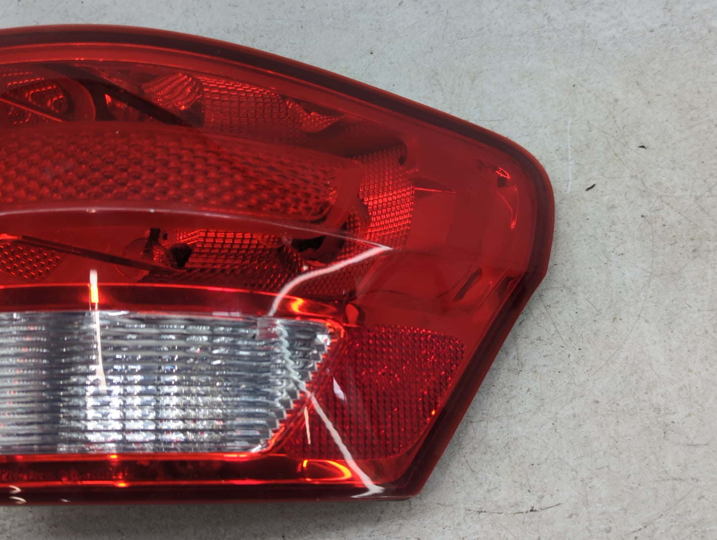 2013 Jeep Grand Cherokee Tail Light Assembly Passenger Right OEM Fits OEM Used Auto Parts - Oemusedautoparts1.com