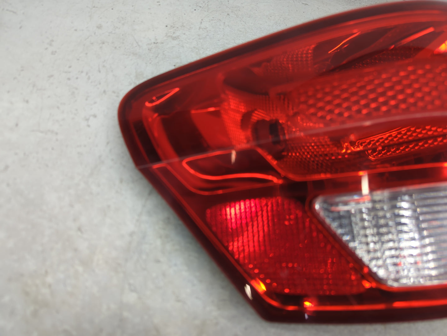2013 Jeep Grand Cherokee Tail Light Assembly Driver Left OEM Fits OEM Used Auto Parts - Oemusedautoparts1.com