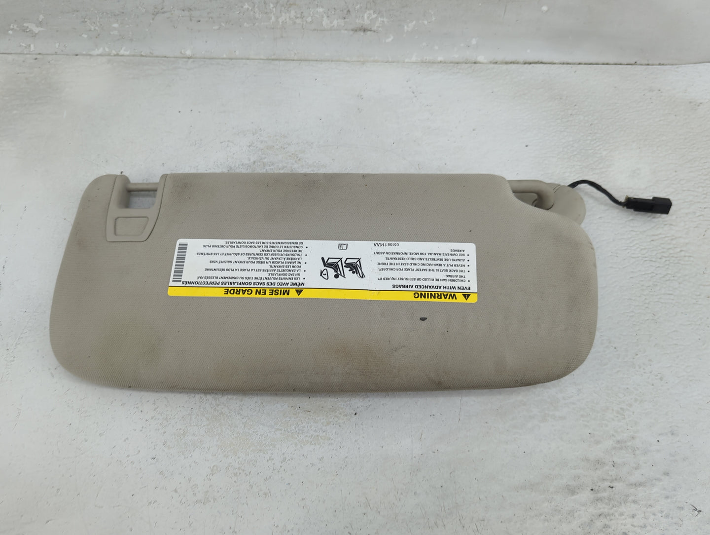 2011-2013 Jeep Grand Cherokee Sun Visor Shade Replacement Driver Left Mirror Fits OEM Used Auto Parts - Oemusedautoparts1.co
