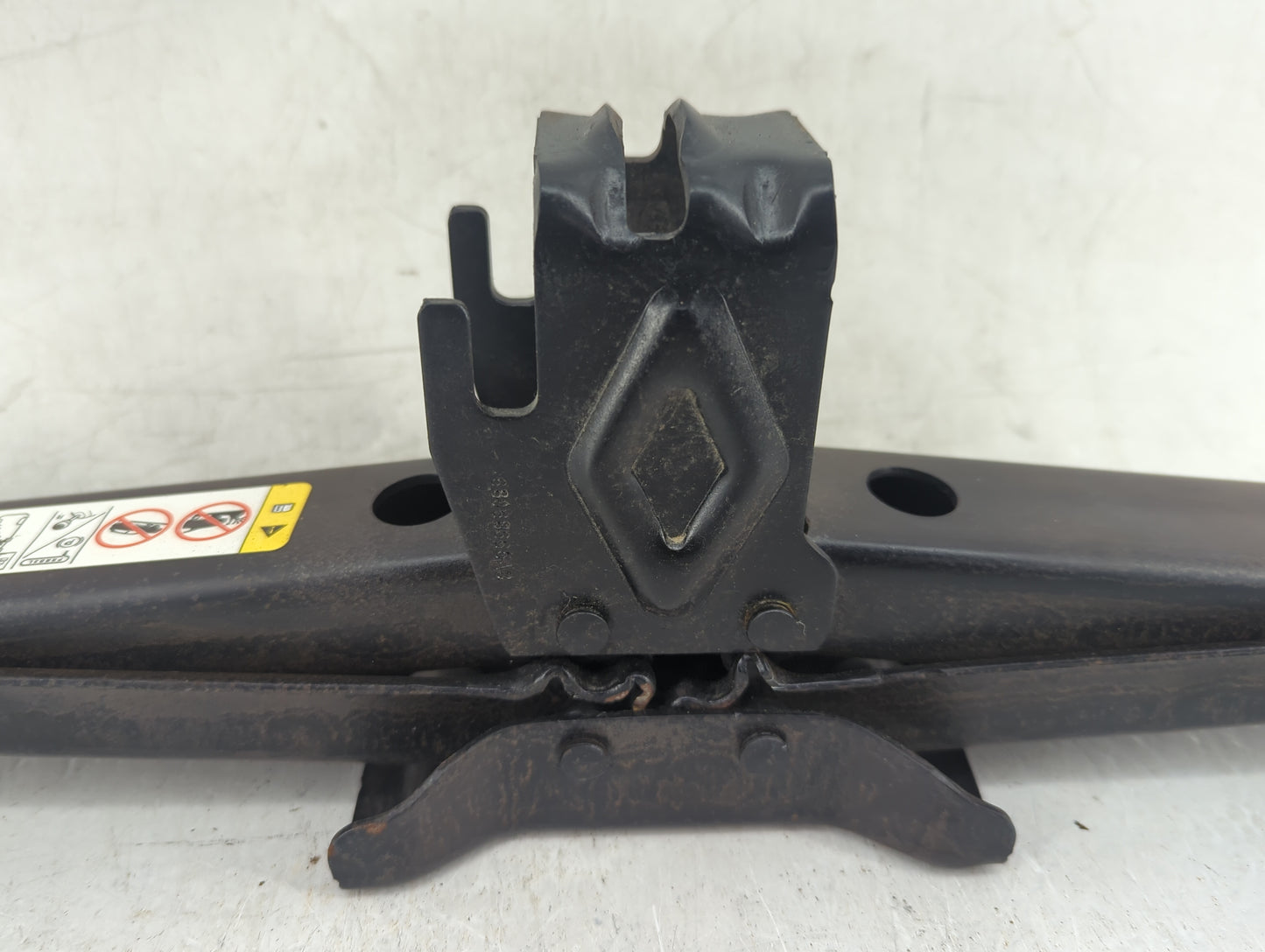 2013 Jeep Grand Cherokee Spare Scissor Car Jack Black - Oemusedautoparts1.com