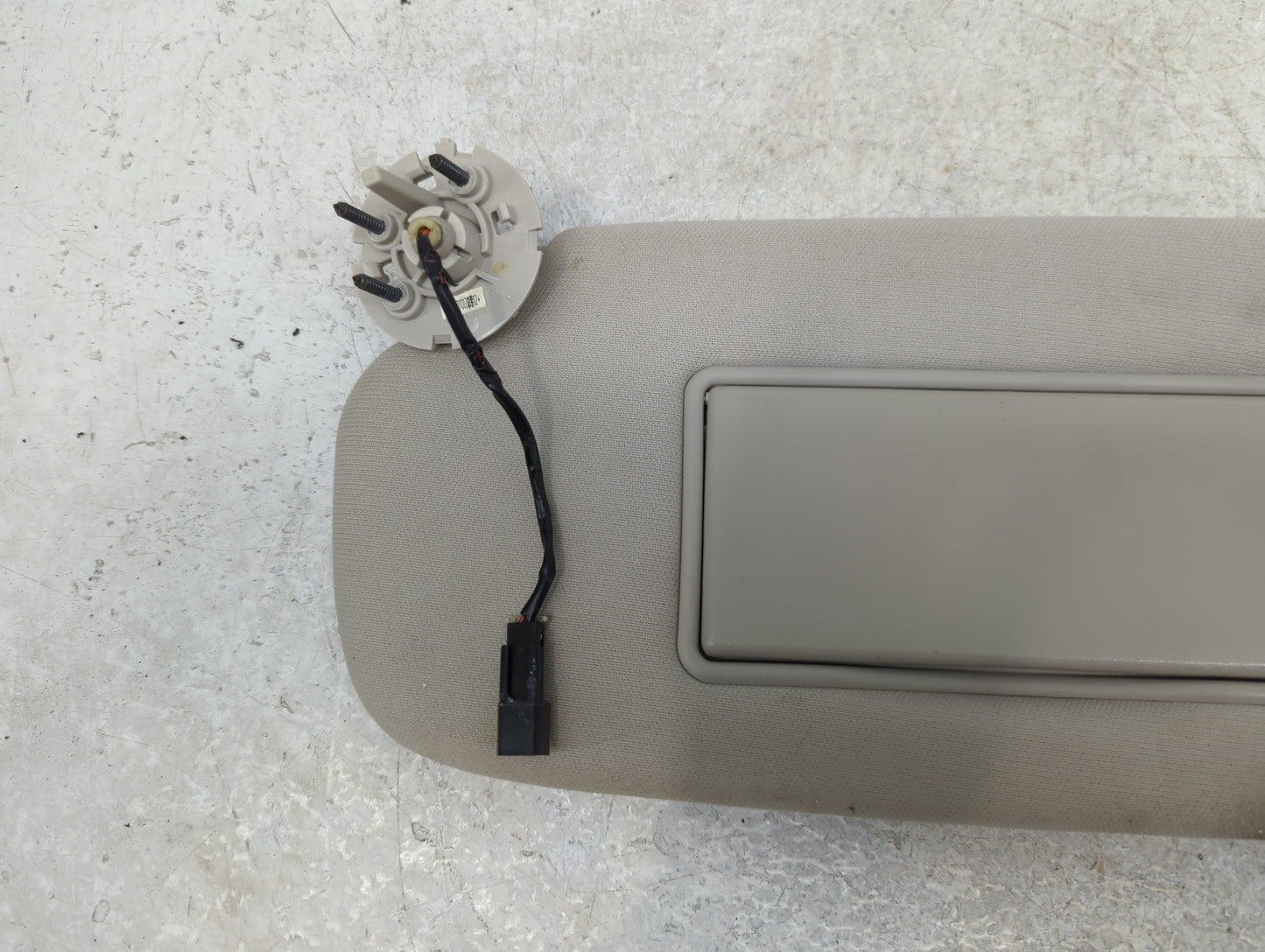 2011-2013 Jeep Grand Cherokee Sun Visor Shade Replacement Driver Left Mirror Fits OEM Used Auto Parts - Oemusedautoparts1.co