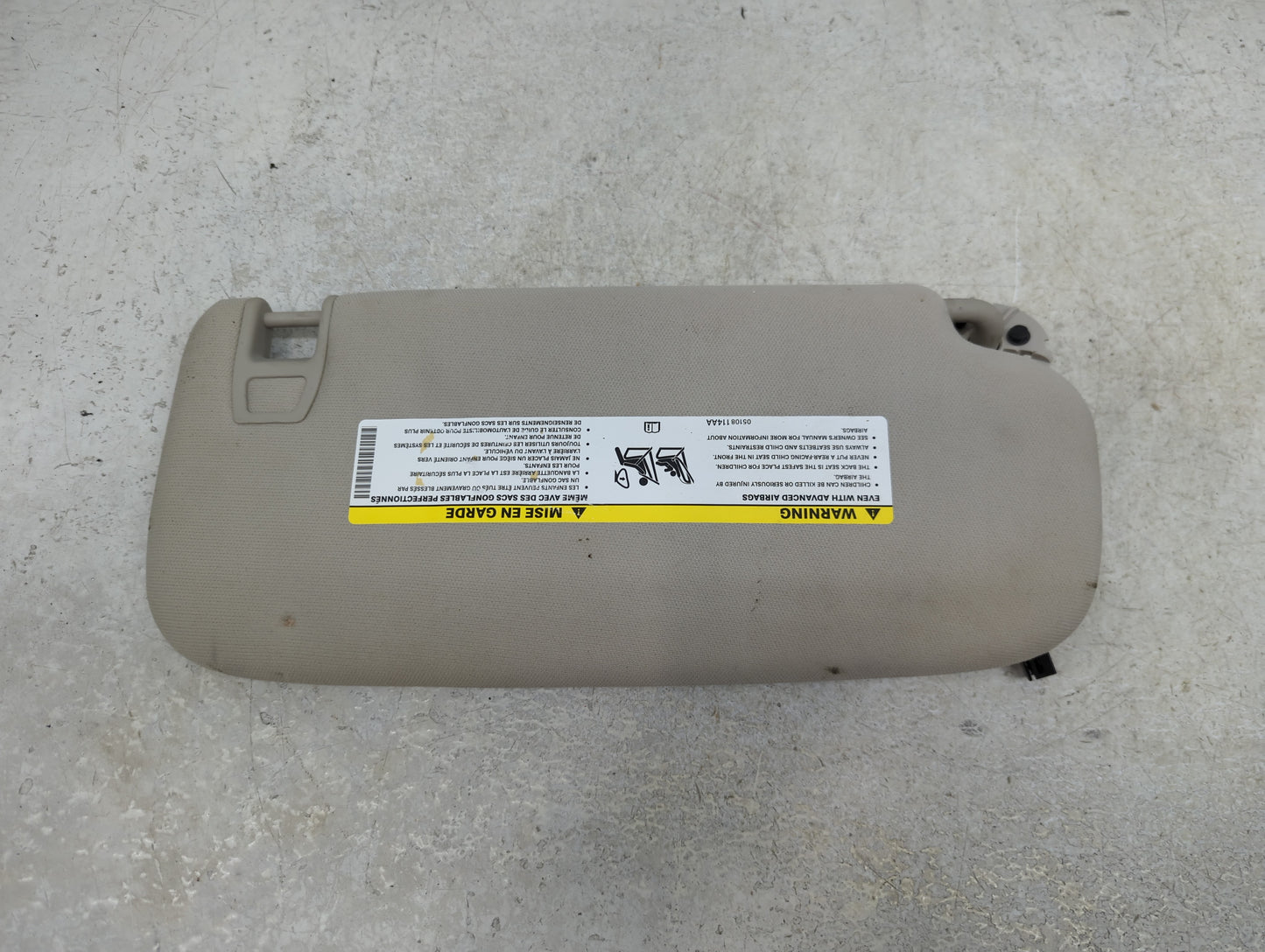 2011-2013 Jeep Grand Cherokee Sun Visor Shade Replacement Driver Left Mirror Fits OEM Used Auto Parts - Oemusedautoparts1.co