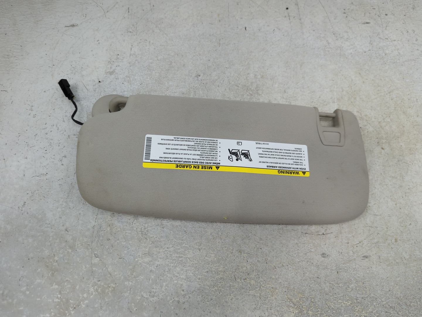 2011-2013 Jeep Grand Cherokee Sun Visor Shade Replacement Passenger Right Mirror Fits OEM Used Auto Parts - Oemusedautoparts