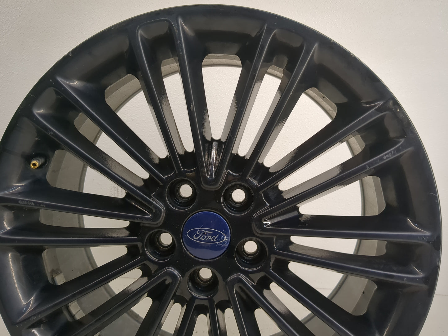 Jeep Liberty Oem Wheel Rim 1199318 - Oemusedautoparts1.com