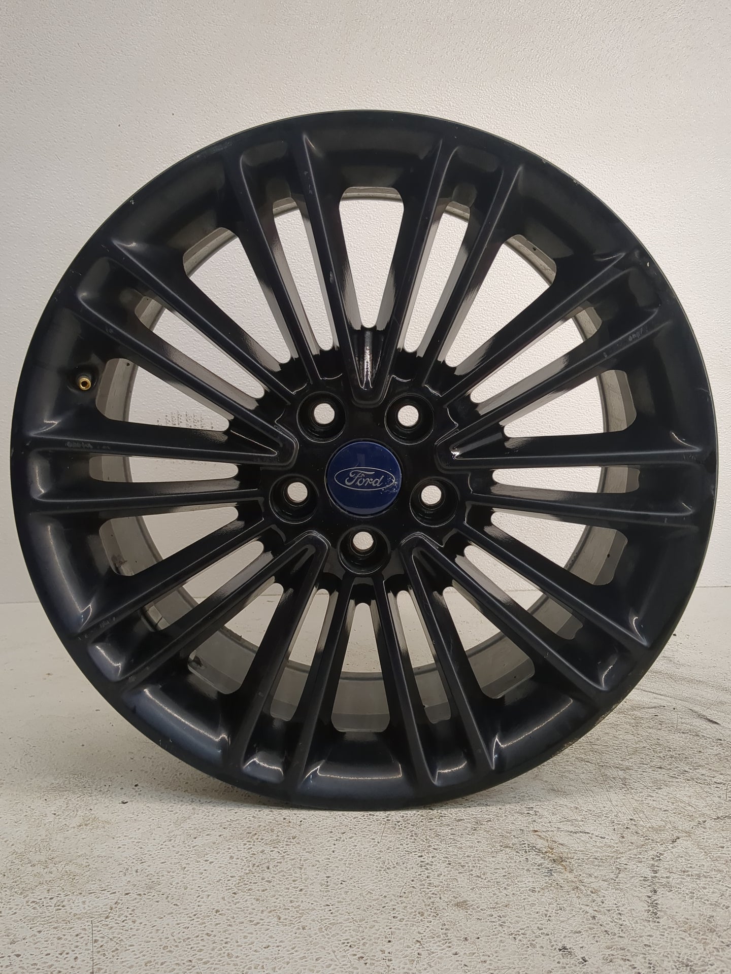 Jeep Liberty Oem Wheel Rim 1199318 - Oemusedautoparts1.com