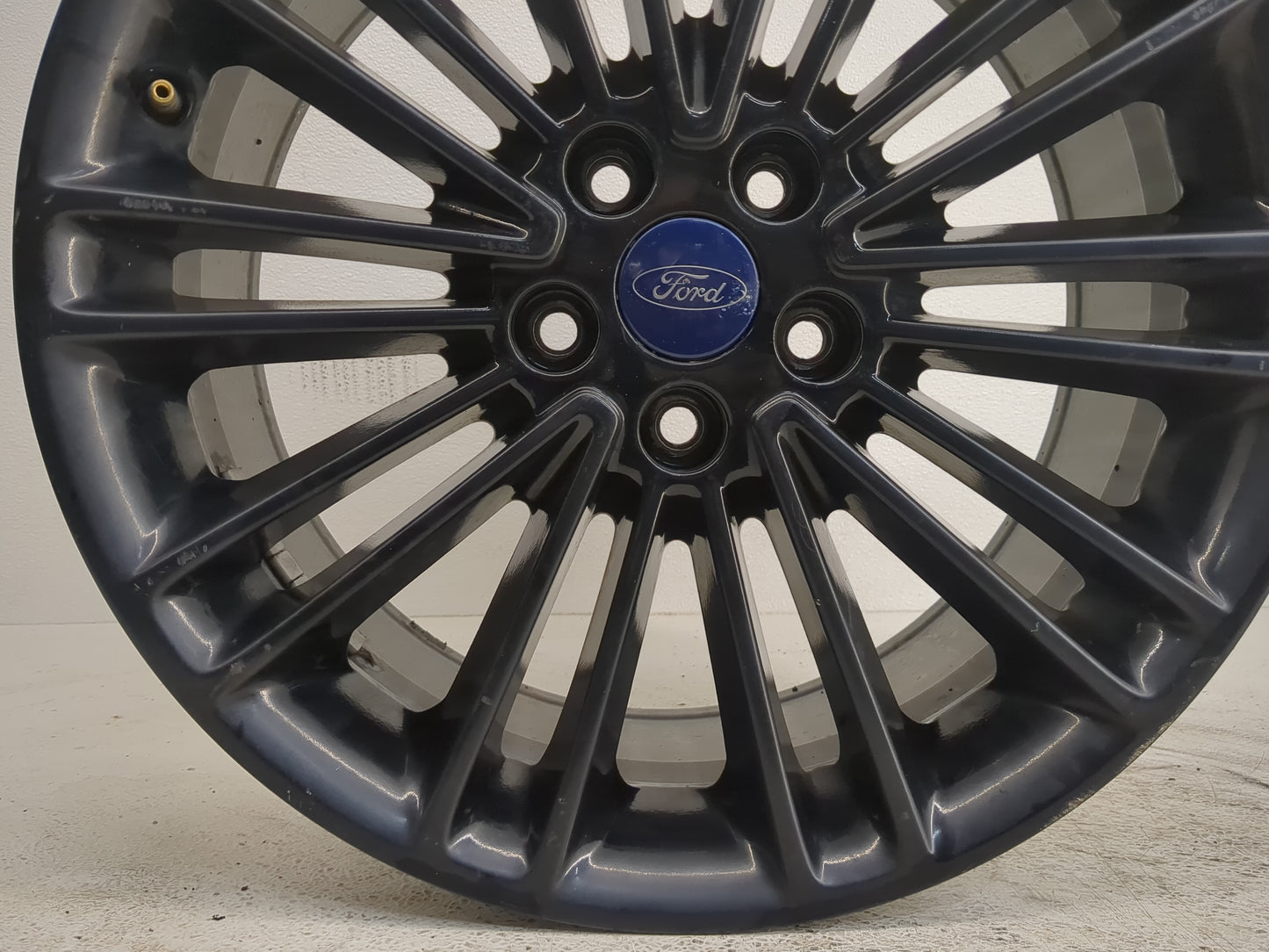 Jeep Liberty Oem Wheel Rim 1199318 - Oemusedautoparts1.com