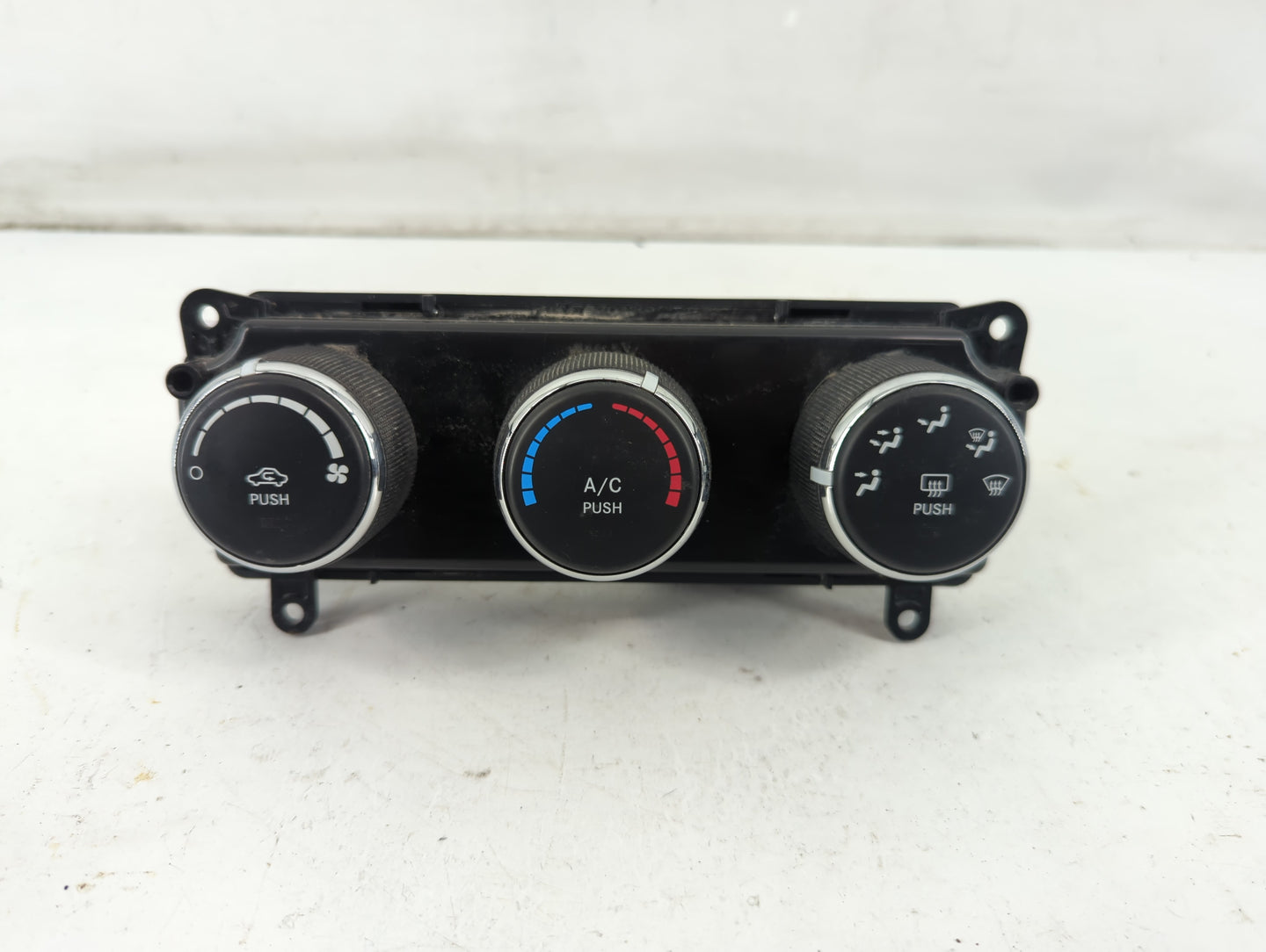 2011-2017 Jeep Patriot Climate Control Module Temperature AC/Heater Replacement P/N:P55111278AD Fits OEM Used Auto Parts - O