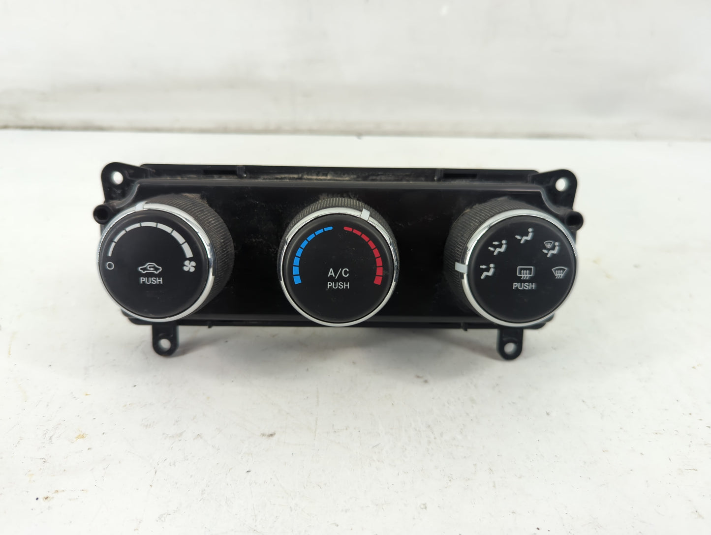 2011-2017 Jeep Patriot Climate Control Module Temperature AC/Heater Replacement P/N:P55111278AD Fits OEM Used Auto Parts - O