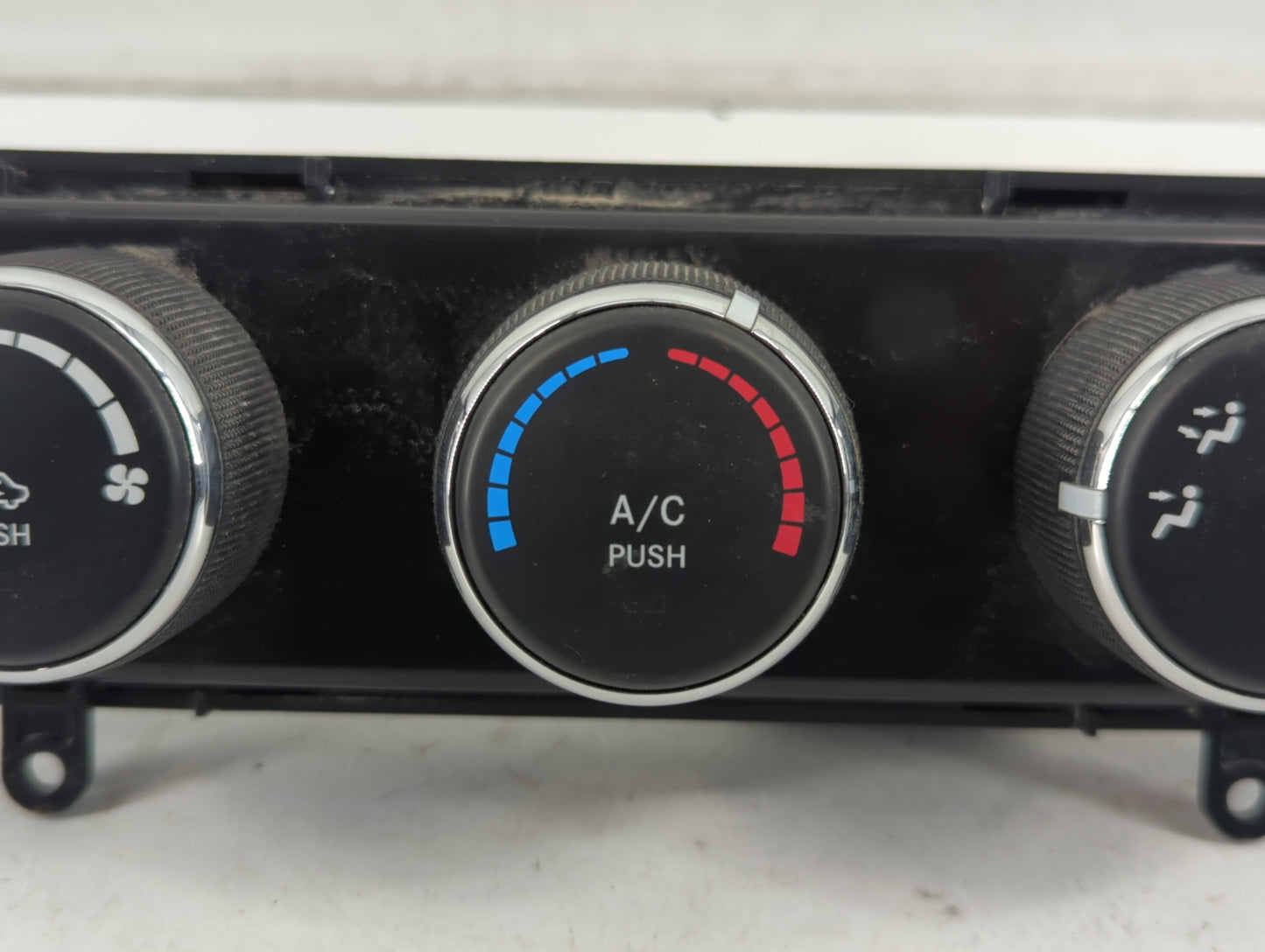 2011-2017 Jeep Patriot Climate Control Module Temperature AC/Heater Replacement P/N:P55111278AD Fits OEM Used Auto Parts - O