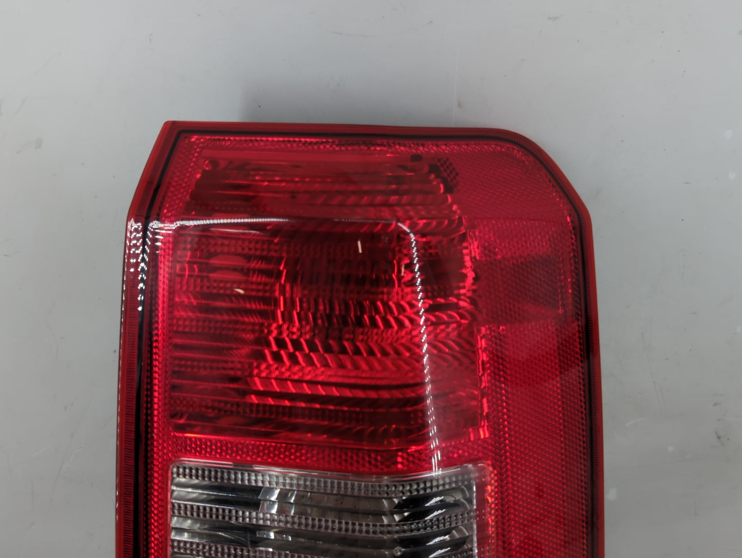 2008-2017 Jeep Patriot Tail Light Assembly Passenger Right OEM P/N:400378 Fits OEM Used Auto Parts - Oemusedautoparts1.com