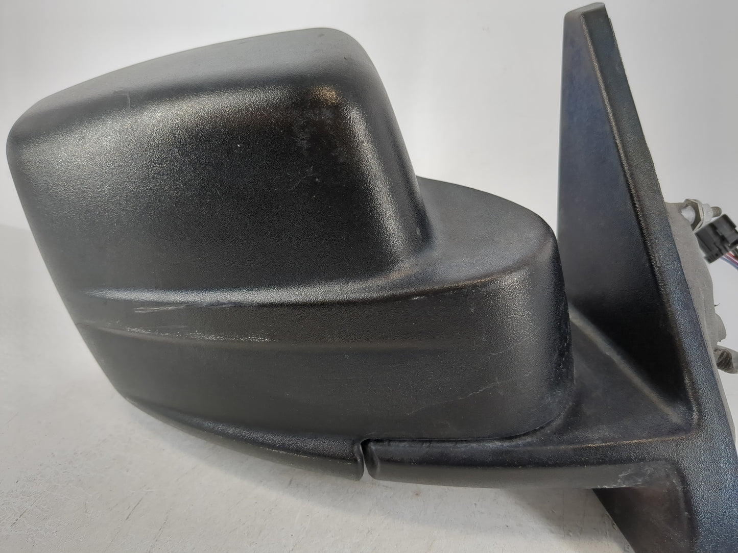 2013-2015 Jeep Patriot Passenger Side View Mirror - Right Door Mirror OEM Used - Oemusedautoparts1.com