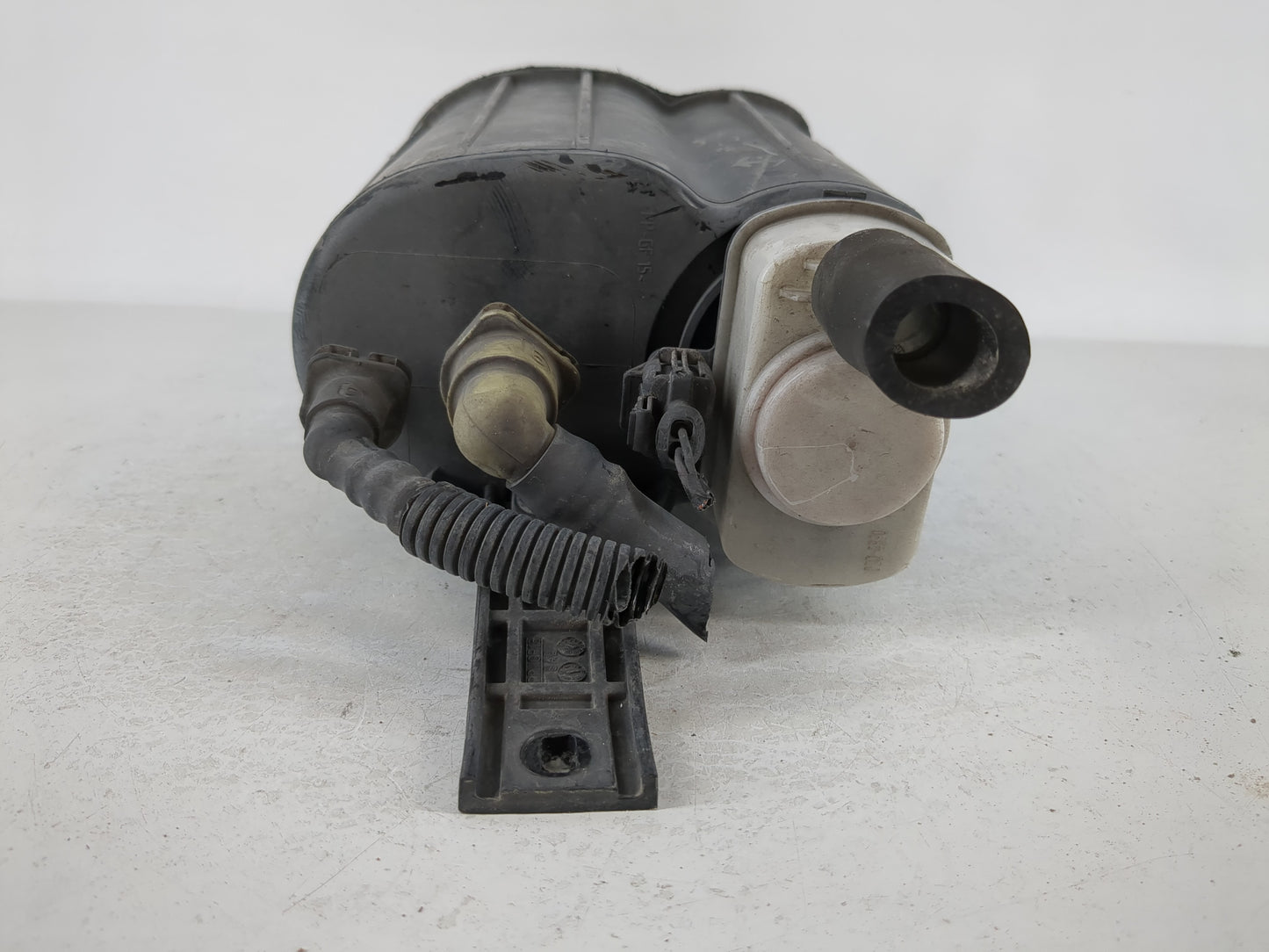2013 Jeep Patriot Fuel Vapor Charcoal Canister 1120665 - Oemusedautoparts1.com