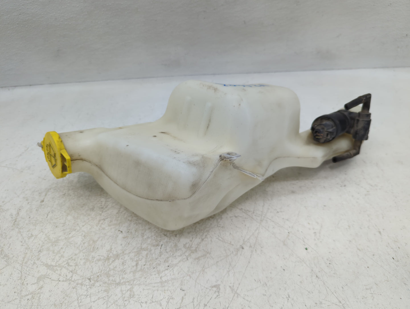 2007-2017 Jeep Patriot Windshield Washer Fluid Reservoir Bottle Oem - Oemusedautoparts1.com