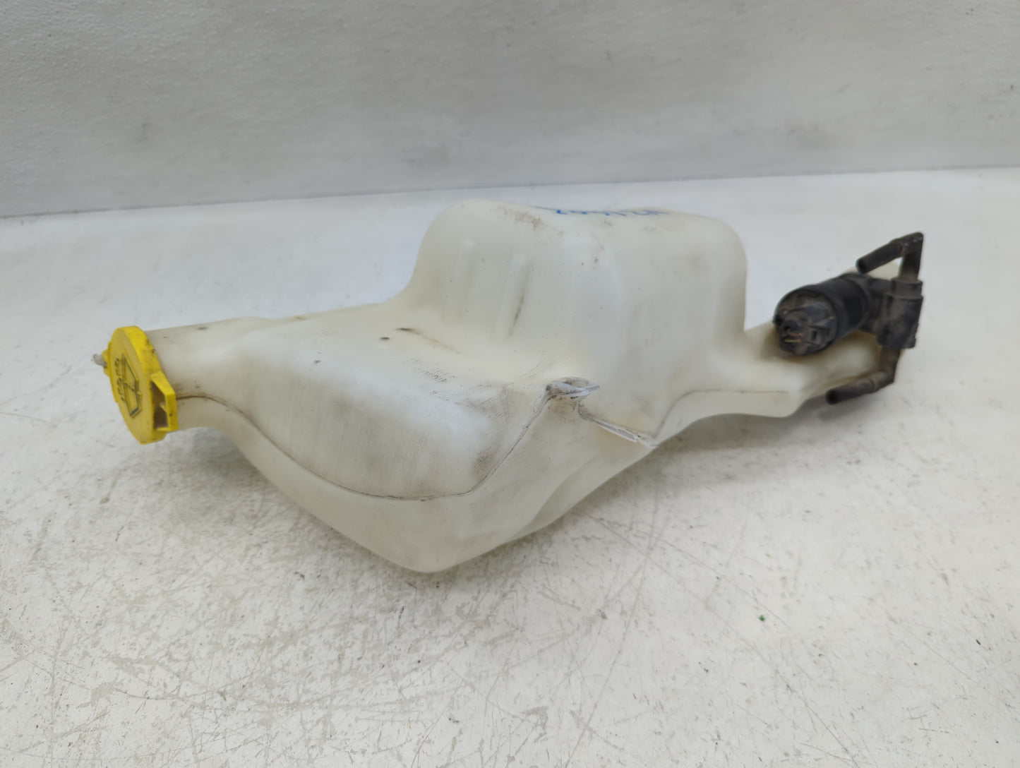 2007-2017 Jeep Patriot Windshield Washer Fluid Reservoir Bottle Oem - Oemusedautoparts1.com