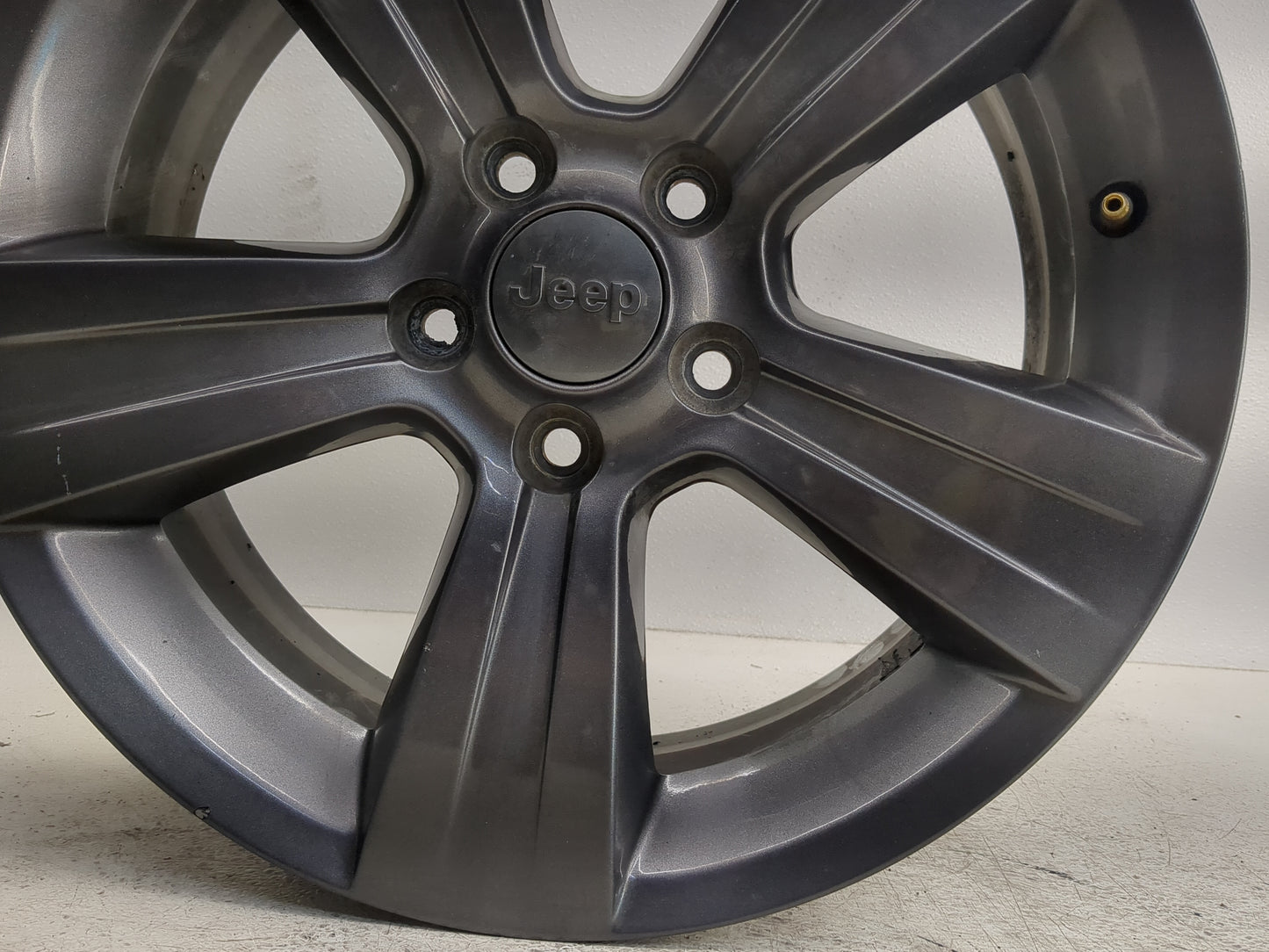 2011-2017 Jeep Patriot Oem Wheel Rim - Oemusedautoparts1.com