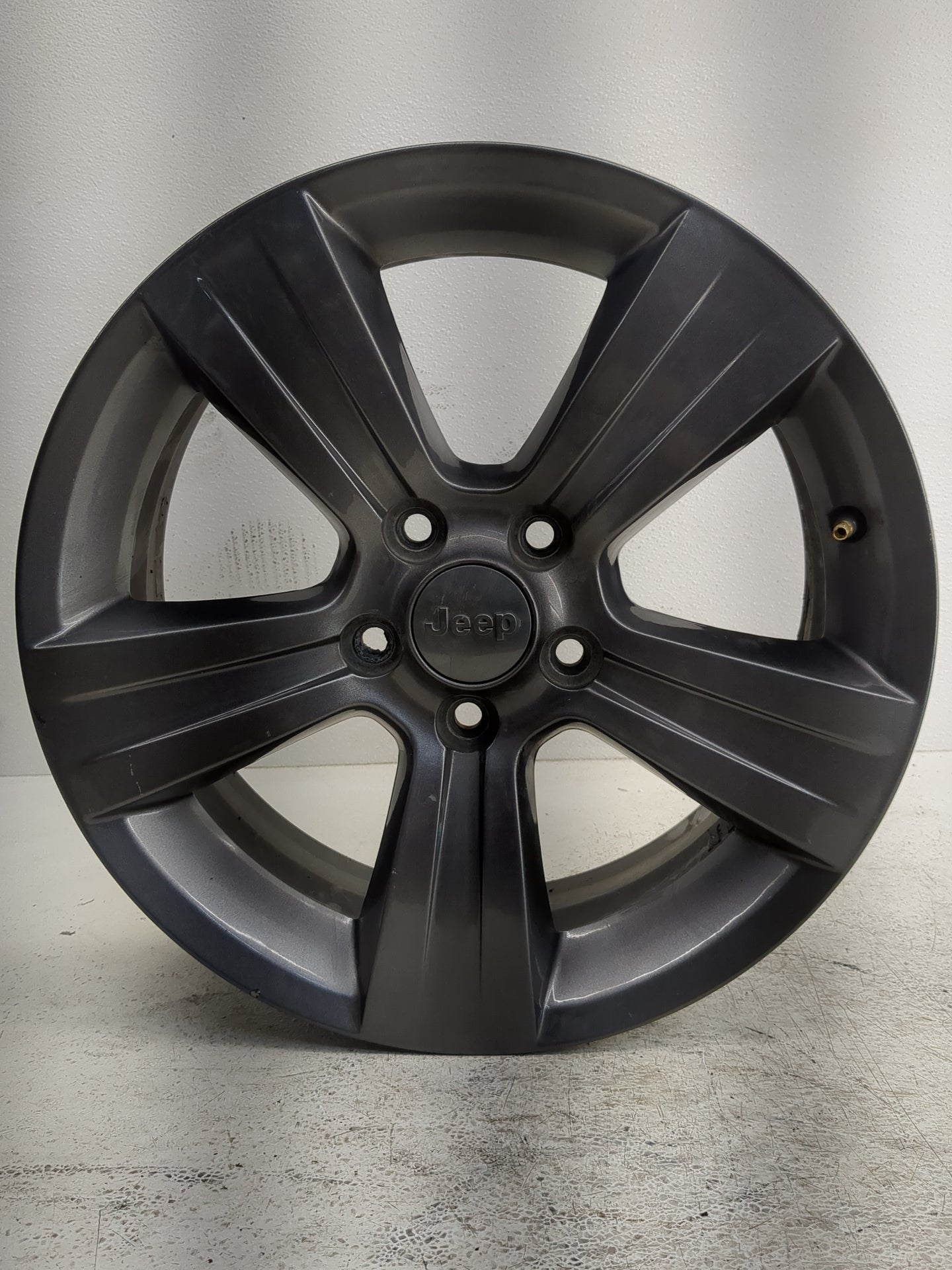 2011-2017 Jeep Patriot Oem Wheel Rim - Oemusedautoparts1.com