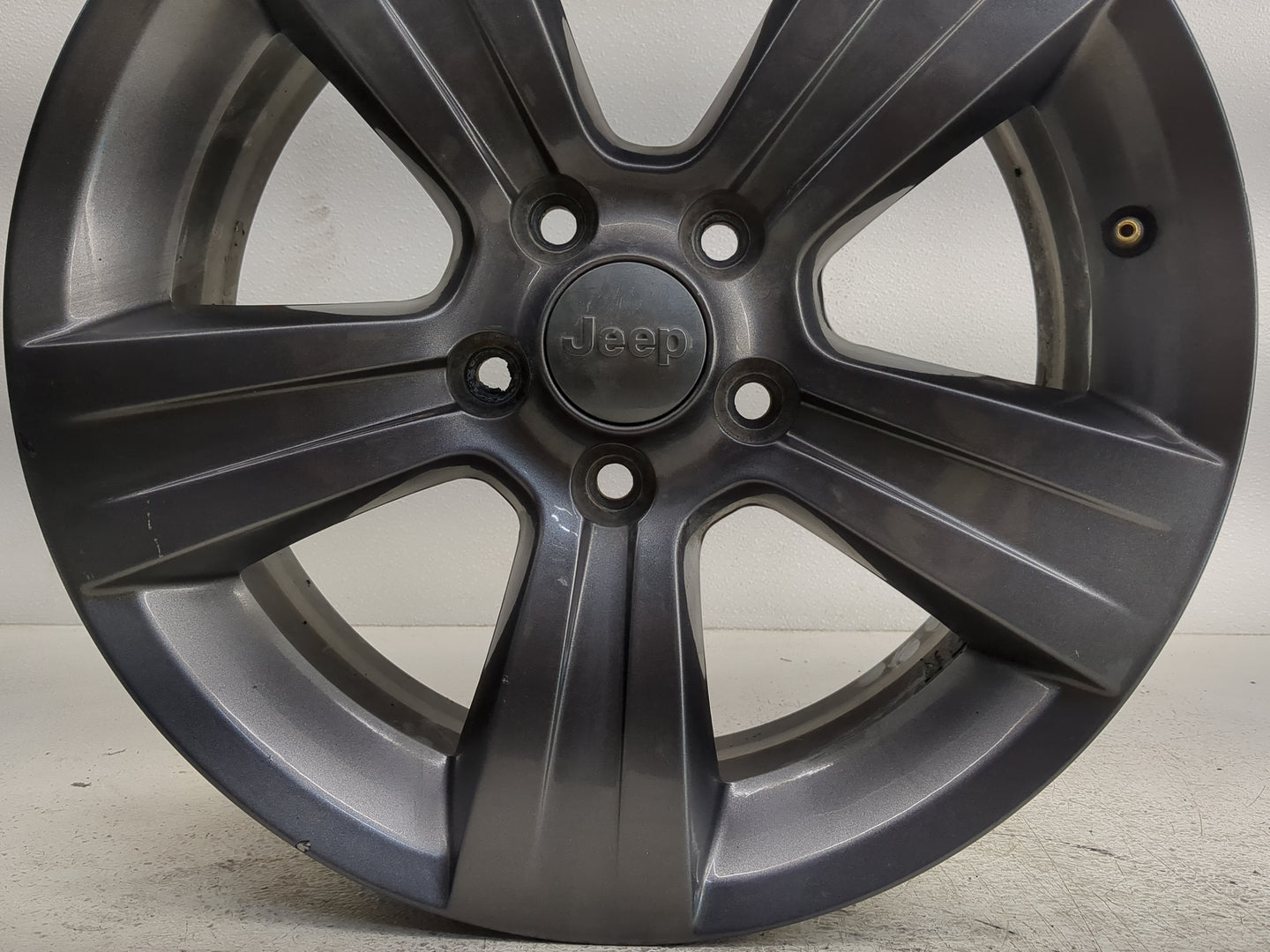 2011-2017 Jeep Patriot Oem Wheel Rim - Oemusedautoparts1.com