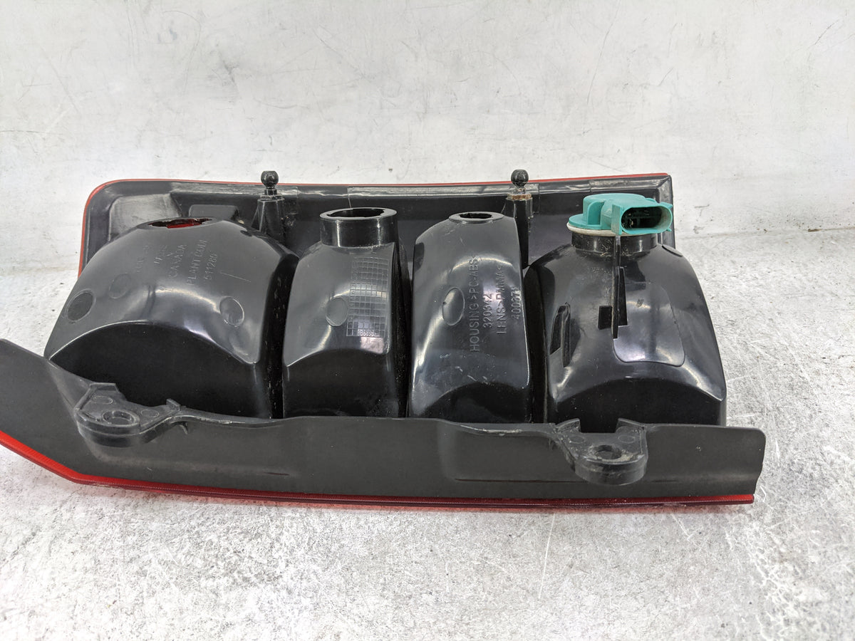 2008-2017 Jeep Patriot Tail Light Assembly Passenger Right OEM Fits Fits 2008 2009 2010 2011 2012 2013 2014 2015 2016 2017 O