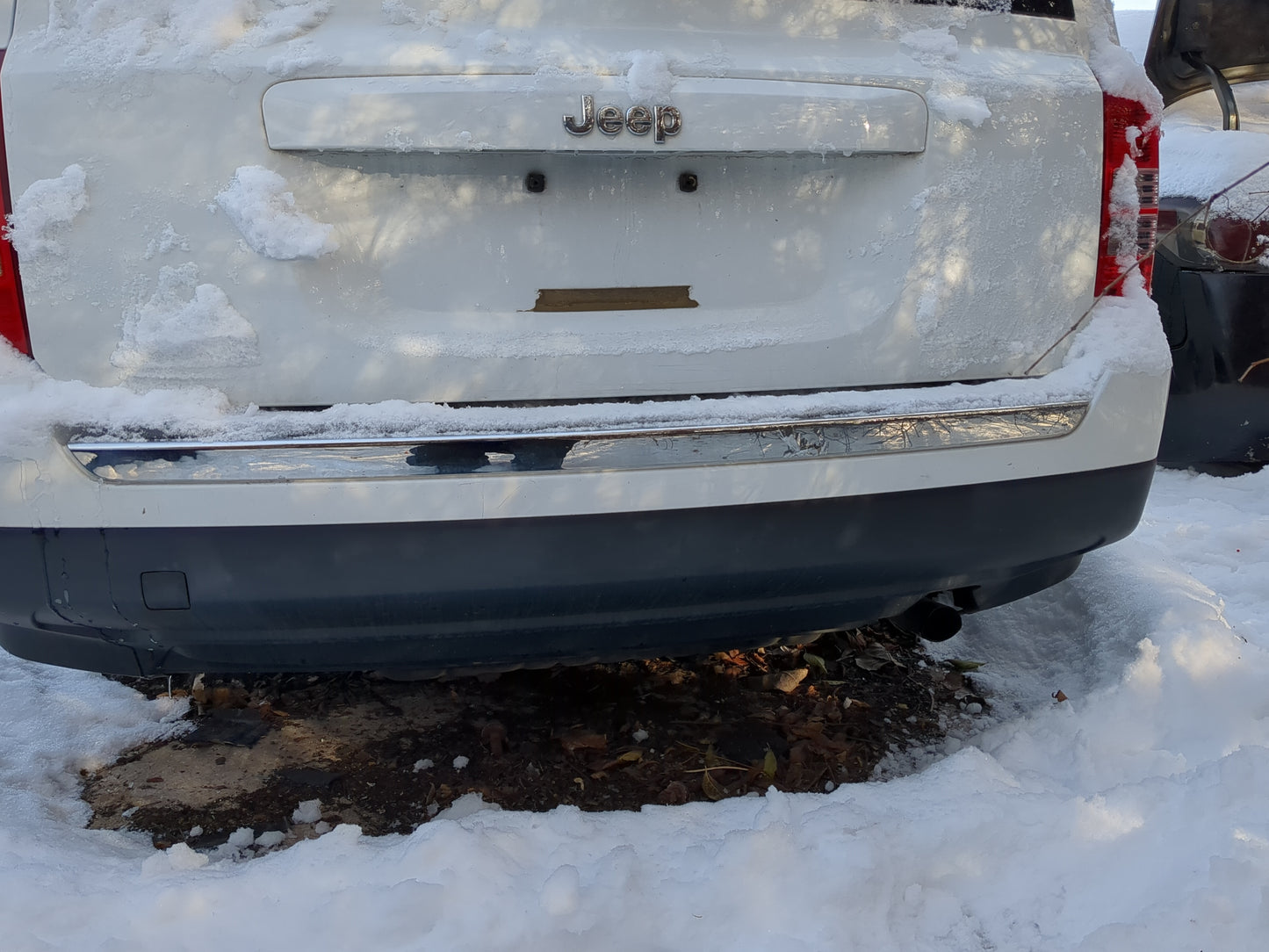 2011-2017 Jeep Patriot Rear Bumper Assembly Oem 1250338 - Oemusedautoparts1.com