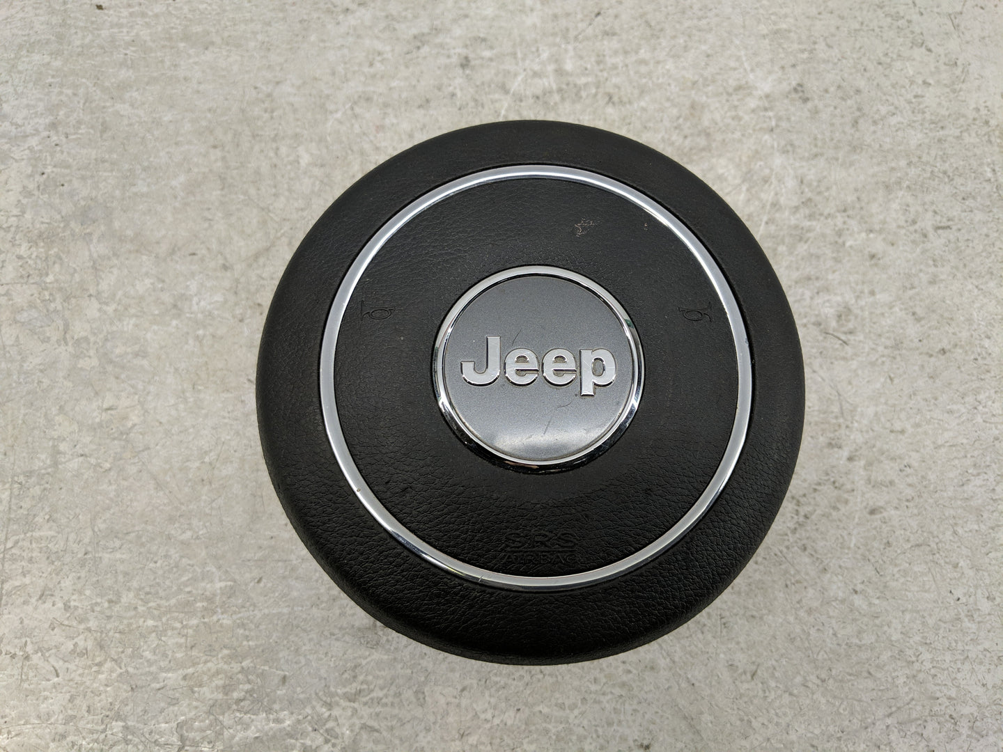 2011-2017 Jeep Patriot Air Bag Driver Left Steering Wheel Mounted Fits Fits 2011 2012 2013 2014 2015 2016 2017 OEM Used Auto