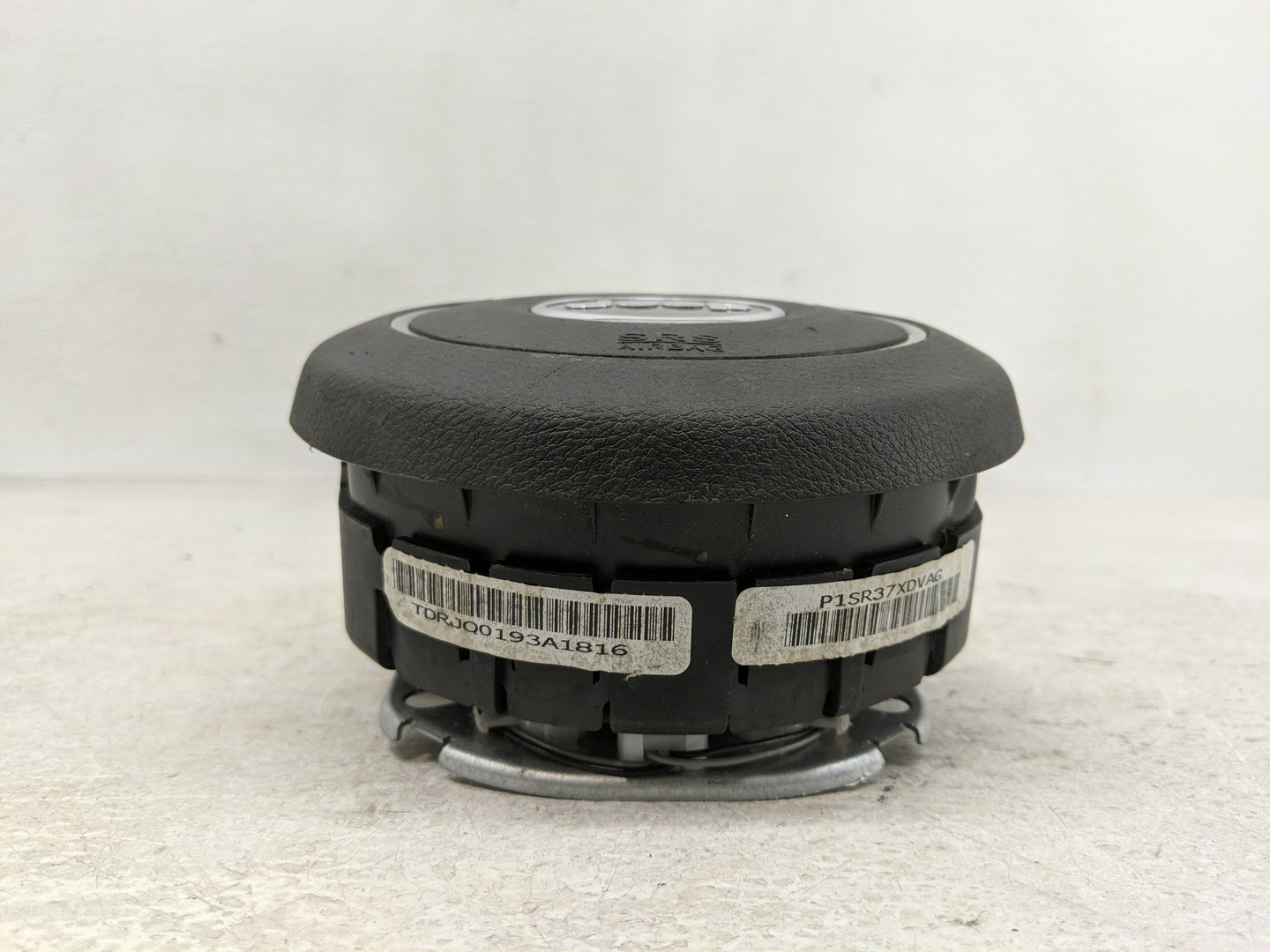 2011-2017 Jeep Patriot Air Bag Driver Left Steering Wheel Mounted Fits Fits 2011 2012 2013 2014 2015 2016 2017 OEM Used Auto
