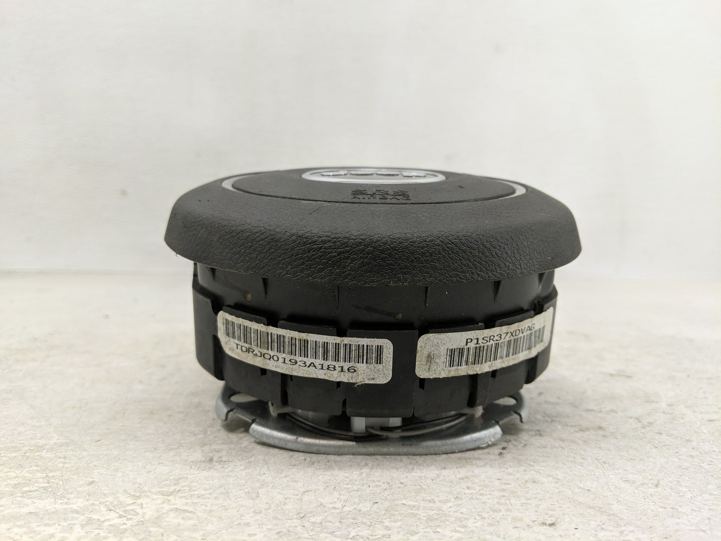 2011-2017 Jeep Patriot Air Bag Driver Left Steering Wheel Mounted Fits Fits 2011 2012 2013 2014 2015 2016 2017 OEM Used Auto