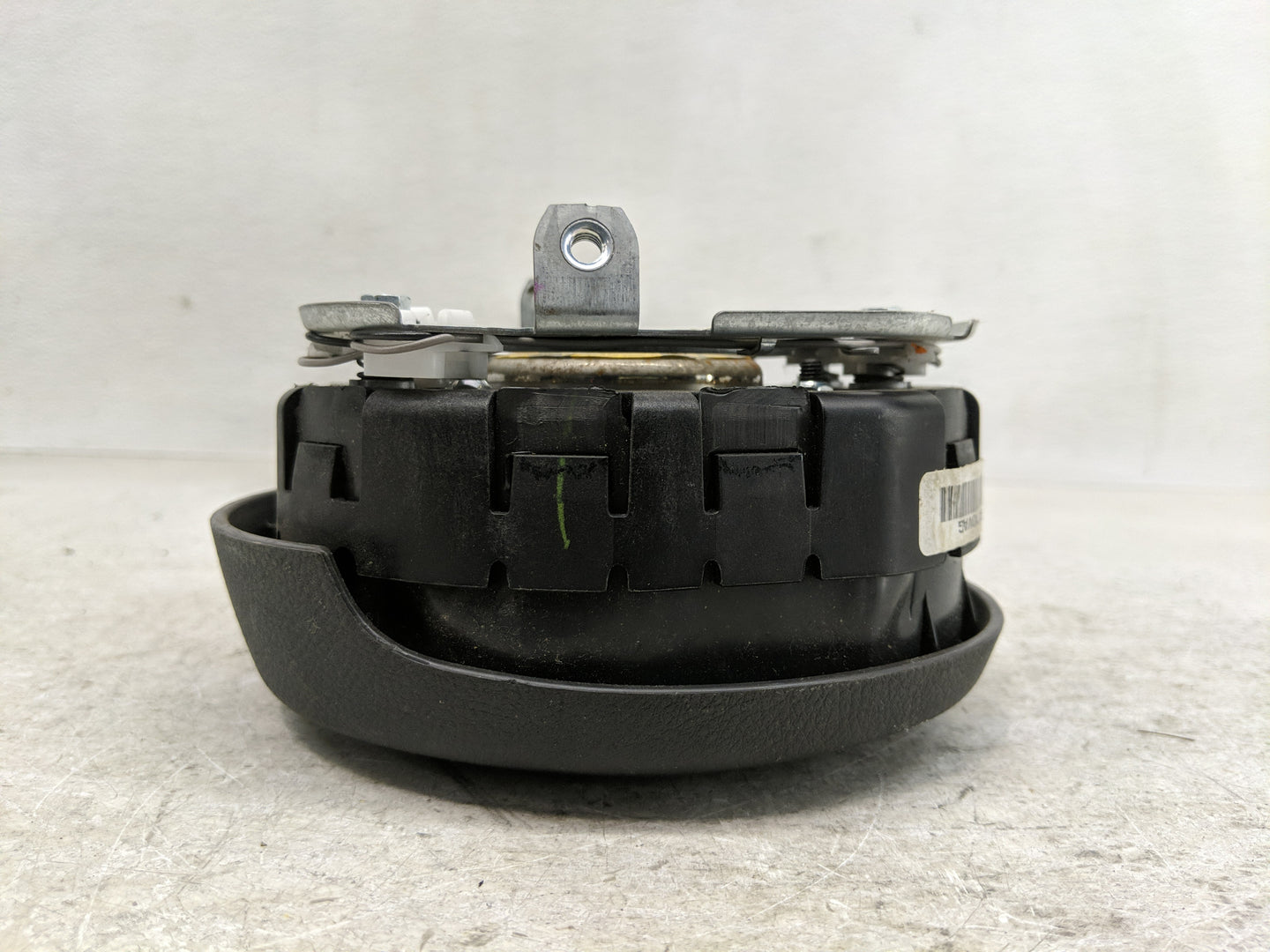 2011-2017 Jeep Patriot Air Bag Driver Left Steering Wheel Mounted Fits Fits 2011 2012 2013 2014 2015 2016 2017 OEM Used Auto