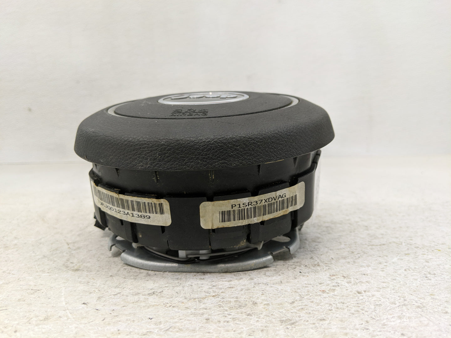 2011-2017 Jeep Patriot Air Bag Driver Left Steering Wheel Mounted P/N:P1SR37XDVAG Fits Fits 2011 2012 2013 2014 2015 2016 20