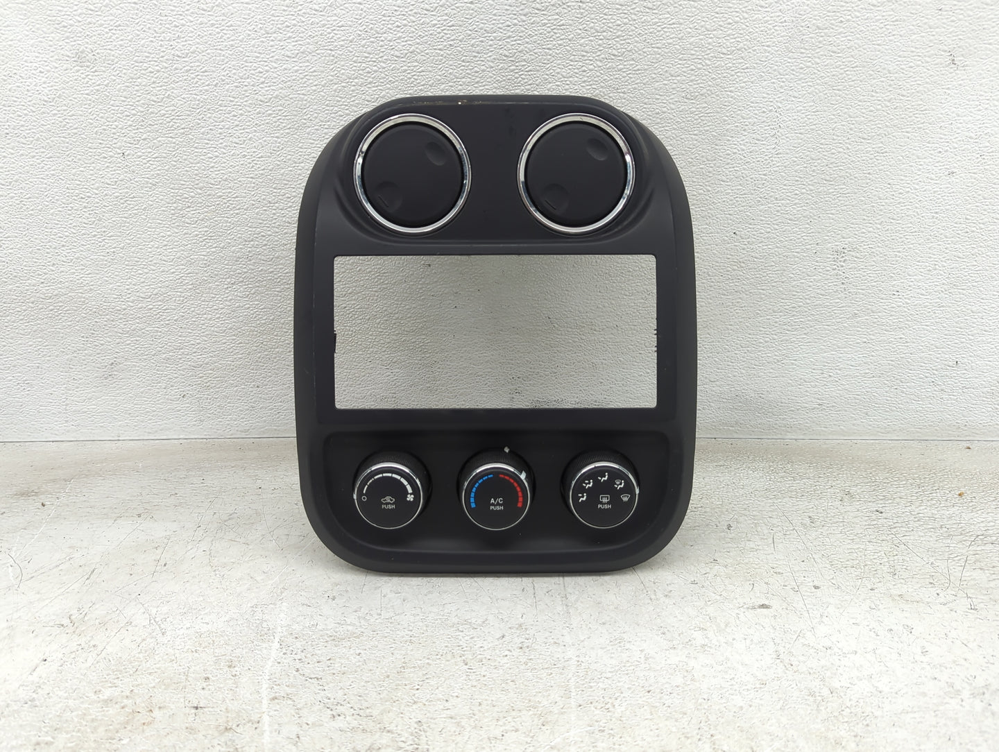 2011-2017 Jeep Patriot Climate Control Module Temperature AC/Heater Replacement P/N:P55111278AD Fits OEM Used Auto Parts - O
