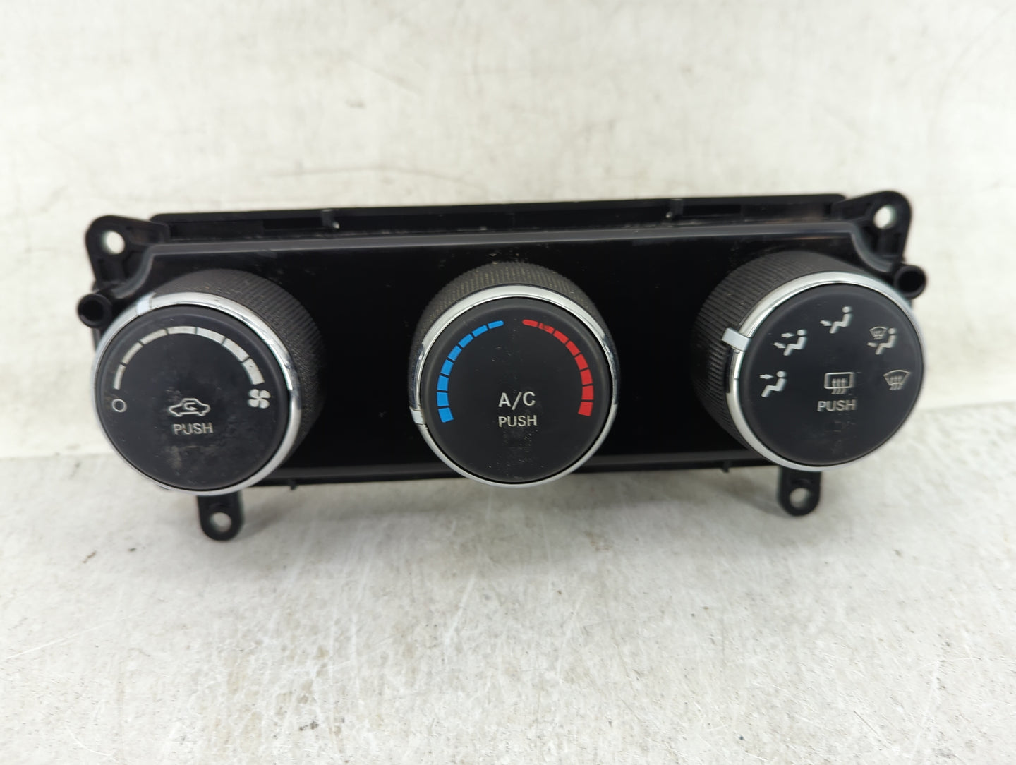2011-2017 Jeep Patriot Climate Control Module Temperature AC/Heater Replacement P/N:P55111278AD Fits OEM Used Auto Parts - O