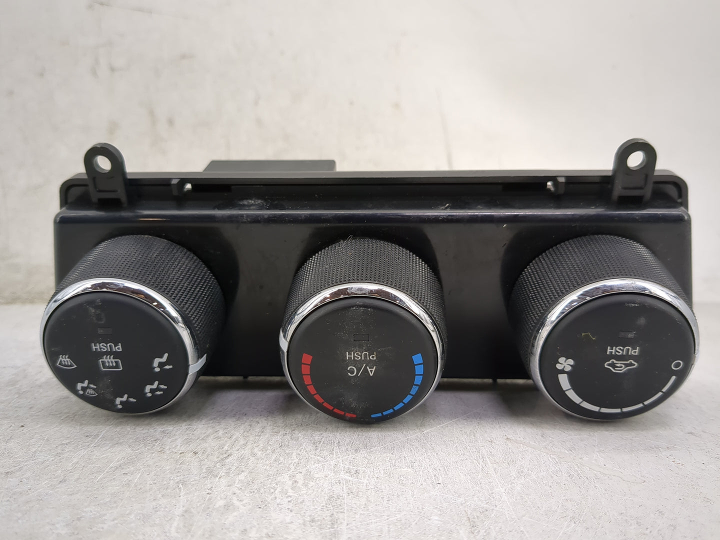 2011-2017 Jeep Patriot Climate Control Module Temperature AC/Heater Replacement P/N:P55111278AF Fits OEM Used Auto Parts - O
