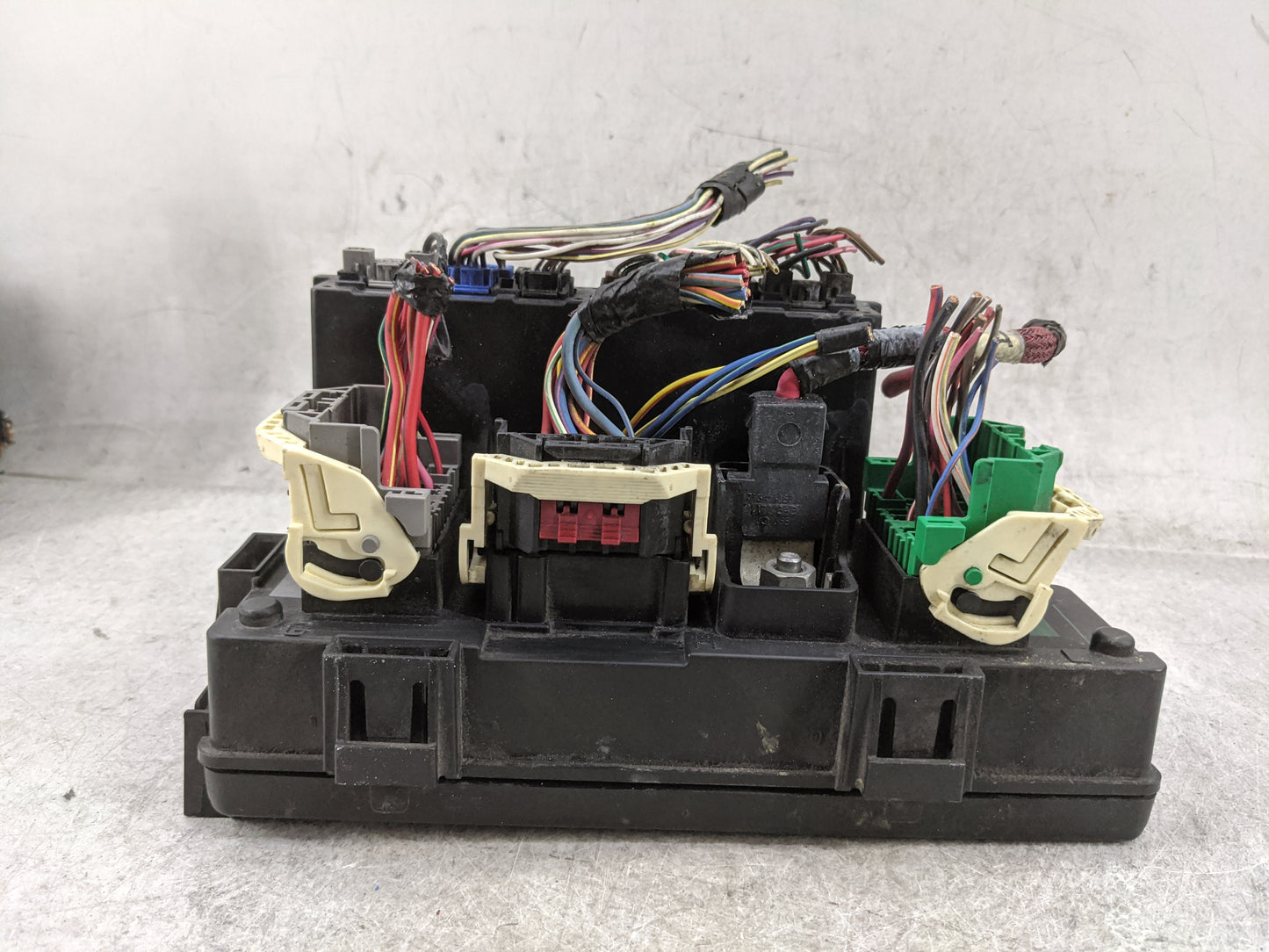 2011-2014 Jeep Patriot Fusebox Fuse Box Relay Module Tipm 1476333 - Oemusedautoparts1.com