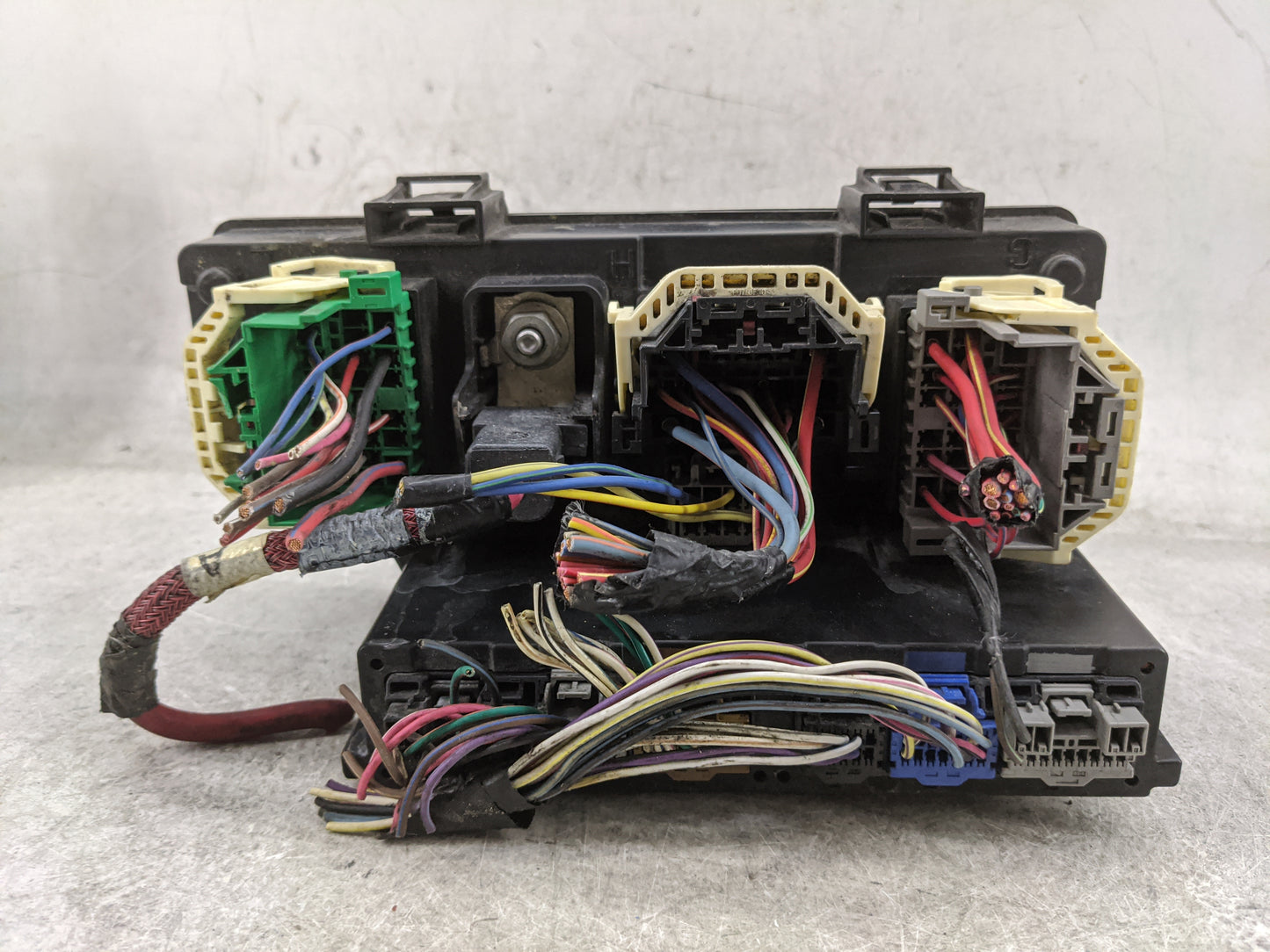 2011-2014 Jeep Patriot Fusebox Fuse Box Relay Module Tipm 1476333 - Oemusedautoparts1.com