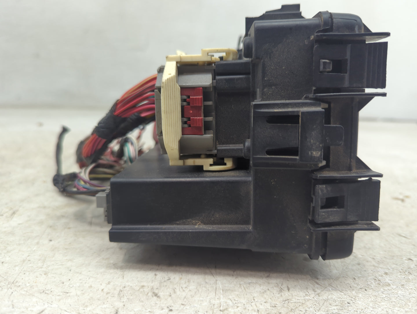 2013 Jeep Patriot Fusebox Fuse Box Relay Module Tipm 735jkdllp1 - Oemusedautoparts1.com