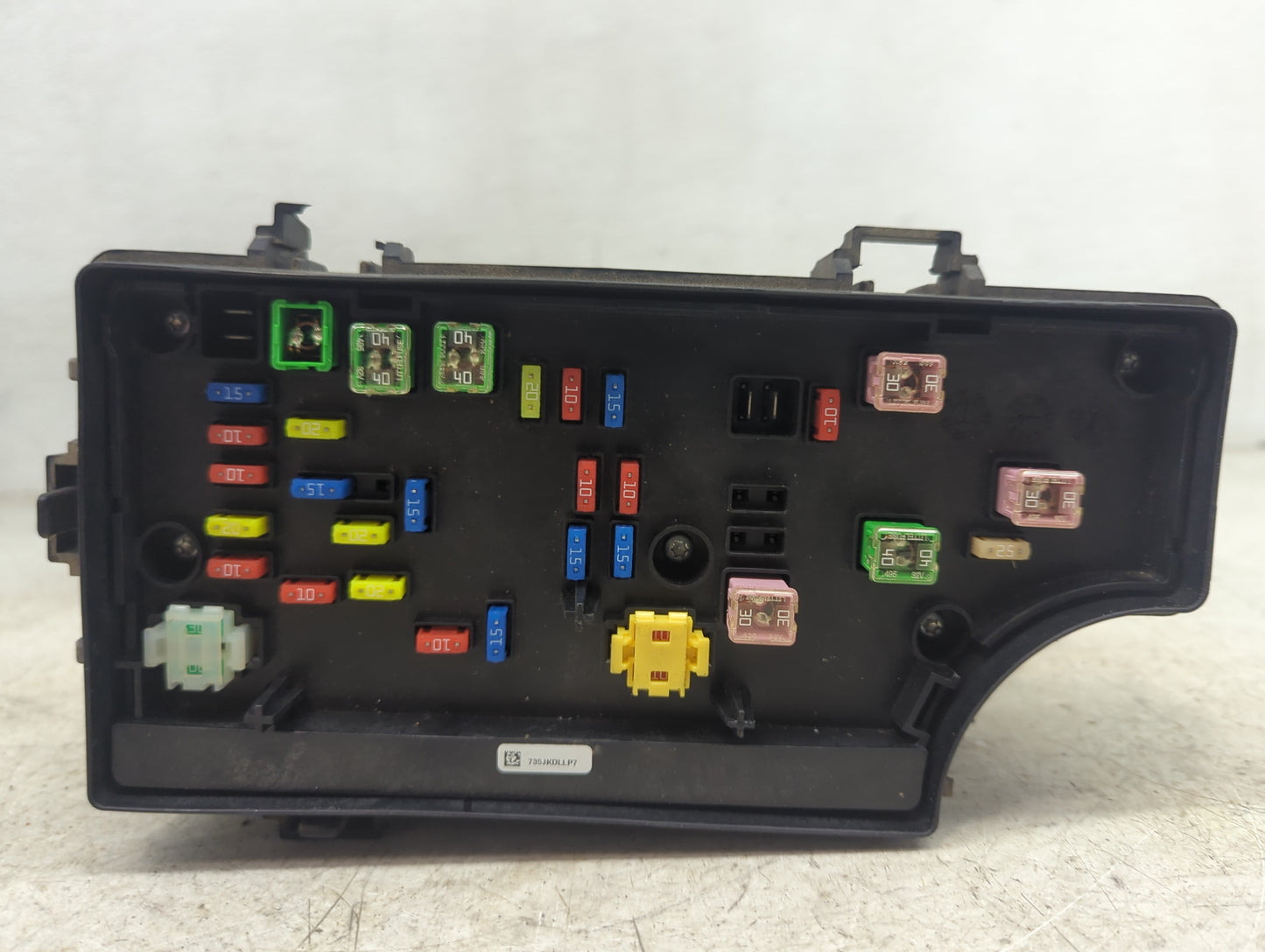 2013 Jeep Patriot Fusebox Fuse Box Relay Module Tipm 735jkdllp1 - Oemusedautoparts1.com