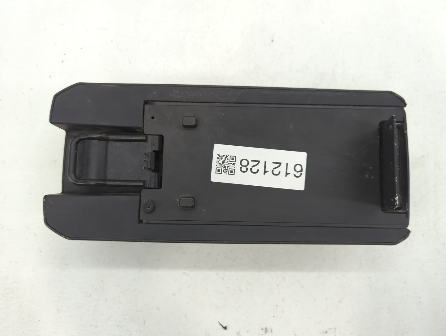 2013 Jeep Patriot Center Console Armrest Cover Lid Black - Oemusedautoparts1.com