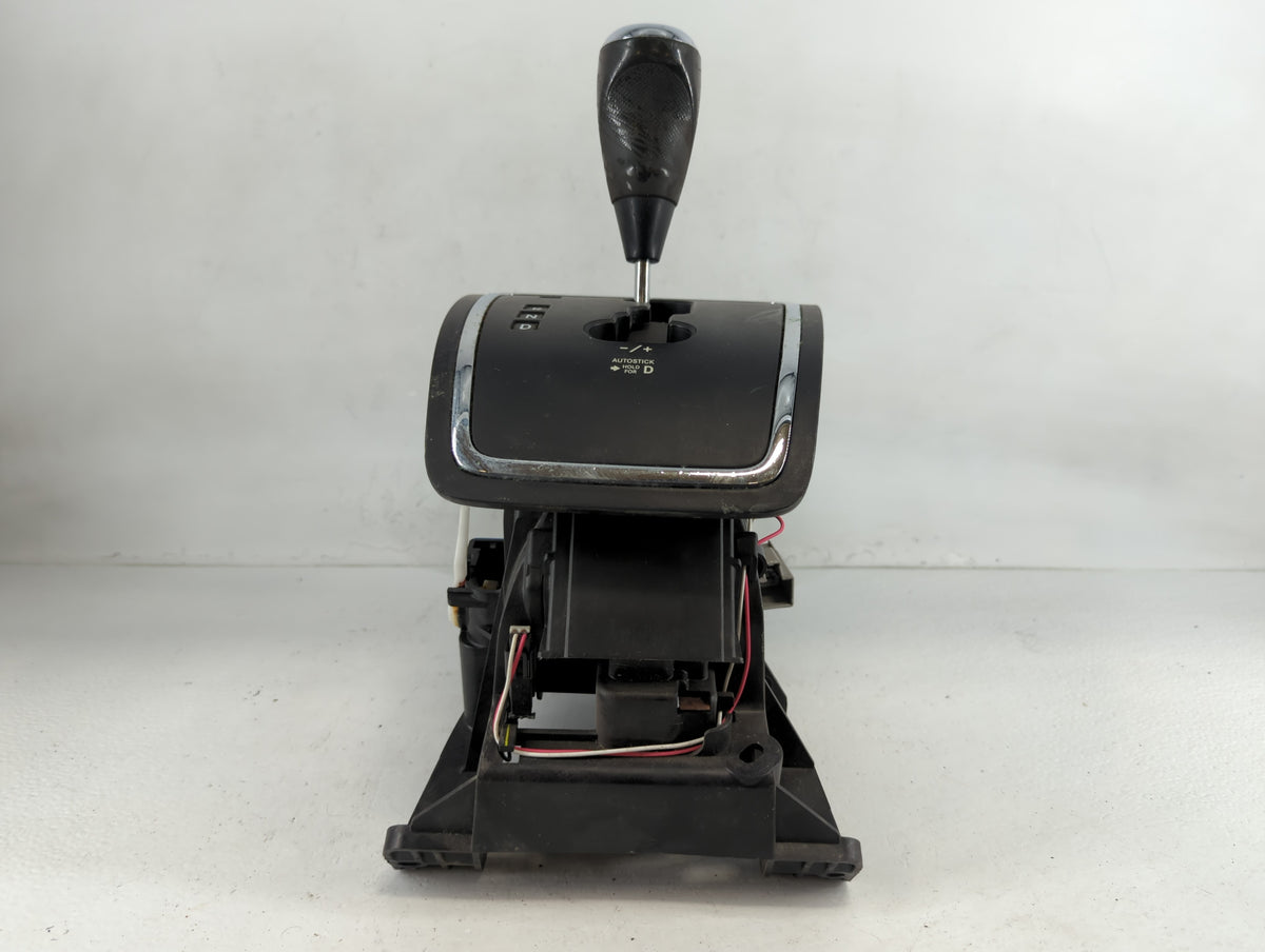 2013 Jeep Patriot Floor Console Assembly Shifter - Oemusedautoparts1.com