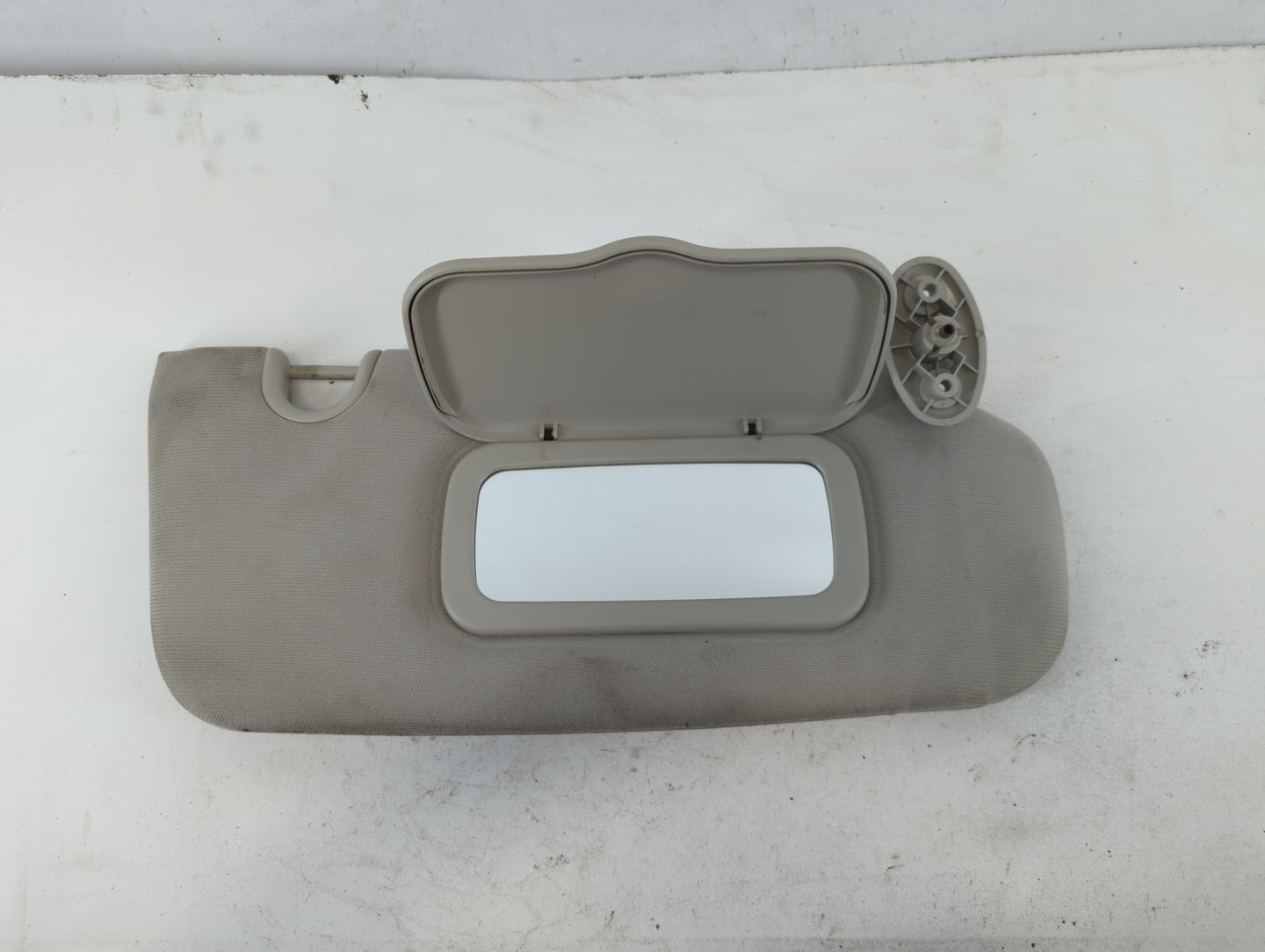 2010-2017 Jeep Patriot Sun Visor Shade Replacement Passenger Right Mirror Fits Fits 2010 2011 2012 2013 2014 2015 2016 2017 
