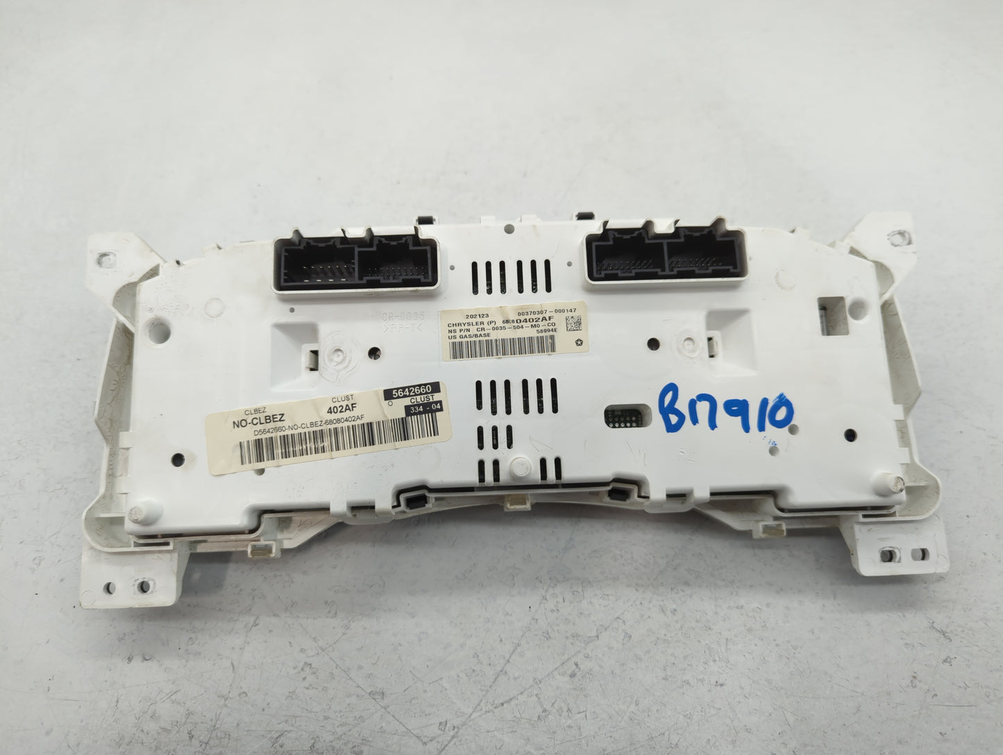2013 Jeep Patriot Instrument Cluster Speedometer Gauges P/N:68080402AF D5642660, 402AF Fits OEM Used Auto Parts - Oemusedaut