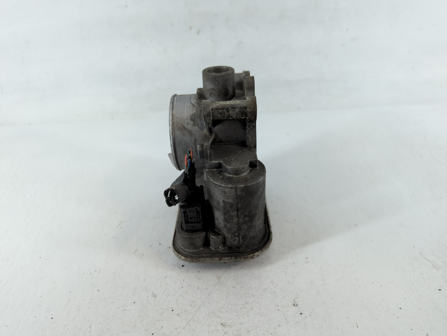 2007-2017 Jeep Patriot Throttle Body Fits Fits 2007 2008 2009 2010 2011 2012 2013 2014 2015 2016 2017 2018 OEM Used Auto Par